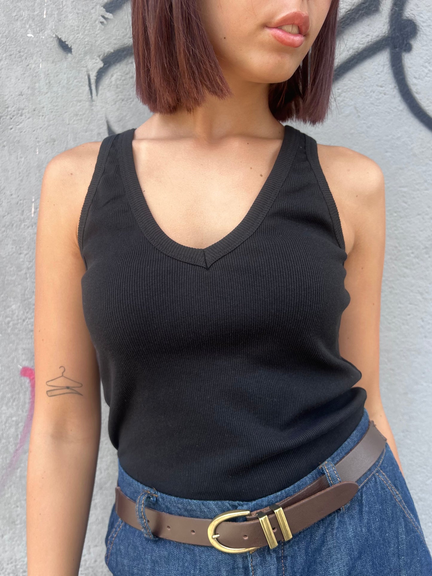 SUSY MIX CANOTTA COSTINO SCOLLO “V” ZERA NERO