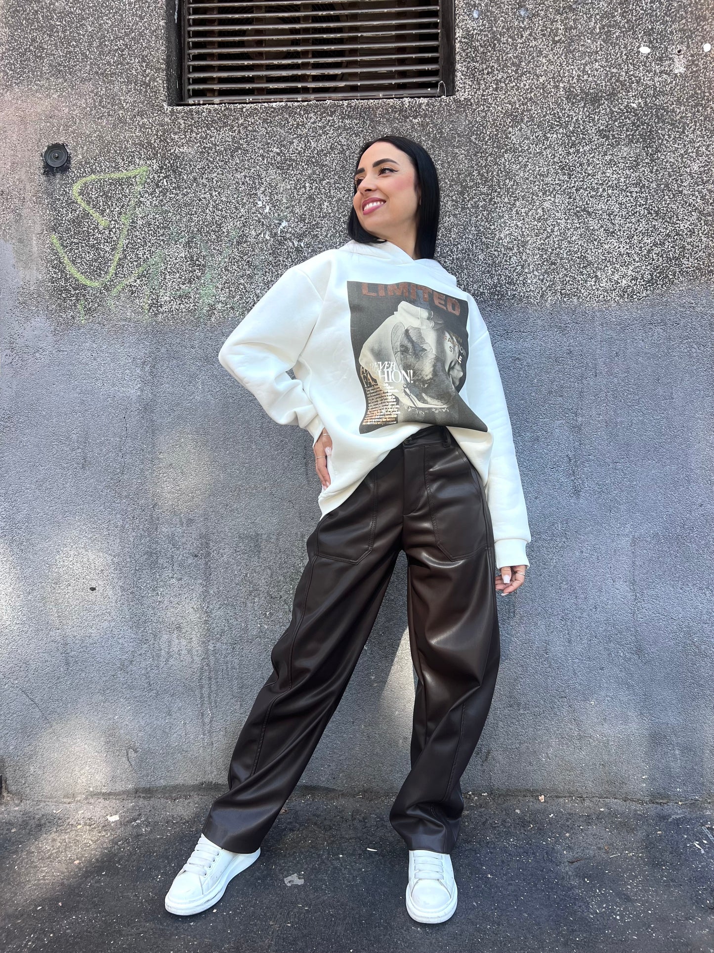 SUSY MIX FELPA OVER CAPPUCCIO STAMPA “LIMITED” LATTE