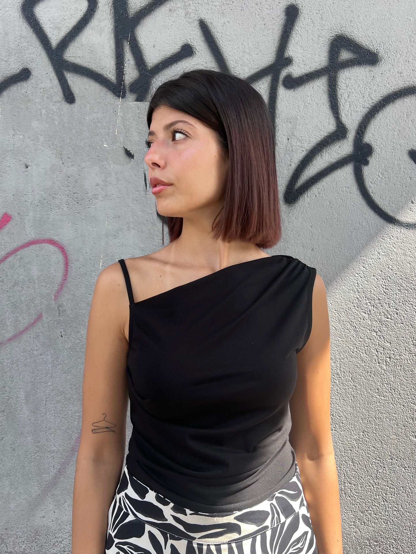 SUSY MIX CANOTTA MONOSPALLA ROBY NERO