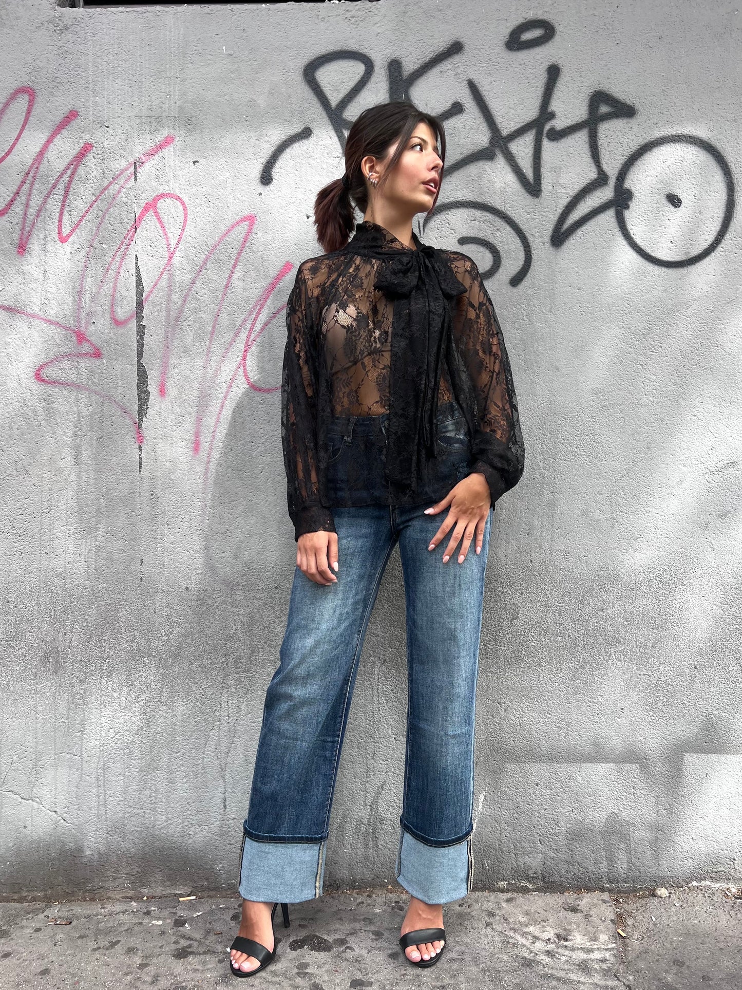 BLUSA PIZZO COLLO COREANO FIOCCO ANDREIA NERO