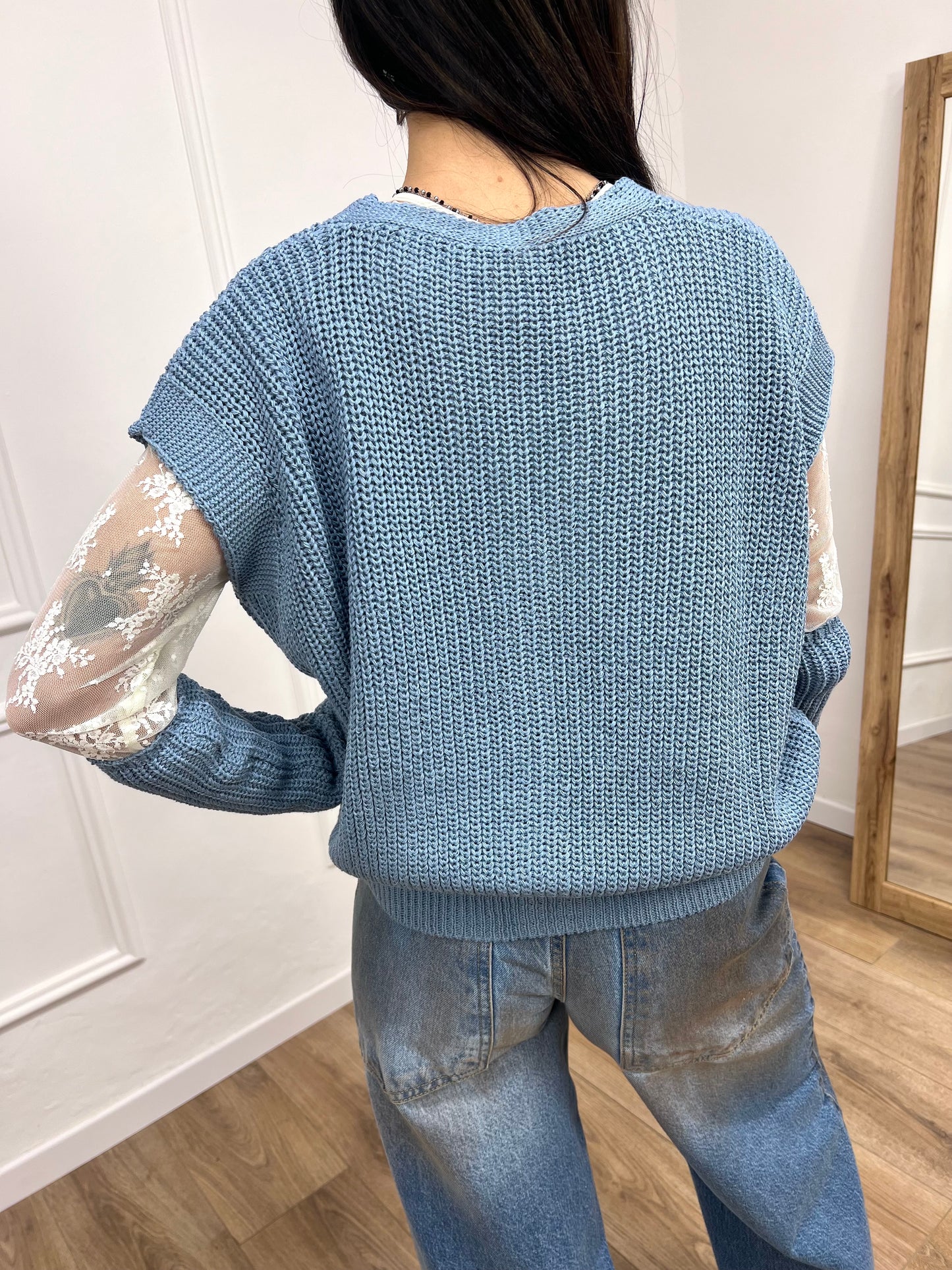 SUSY MIX GILET FILO BOTTONI CON MANICOTTI ADELE AZZURRO