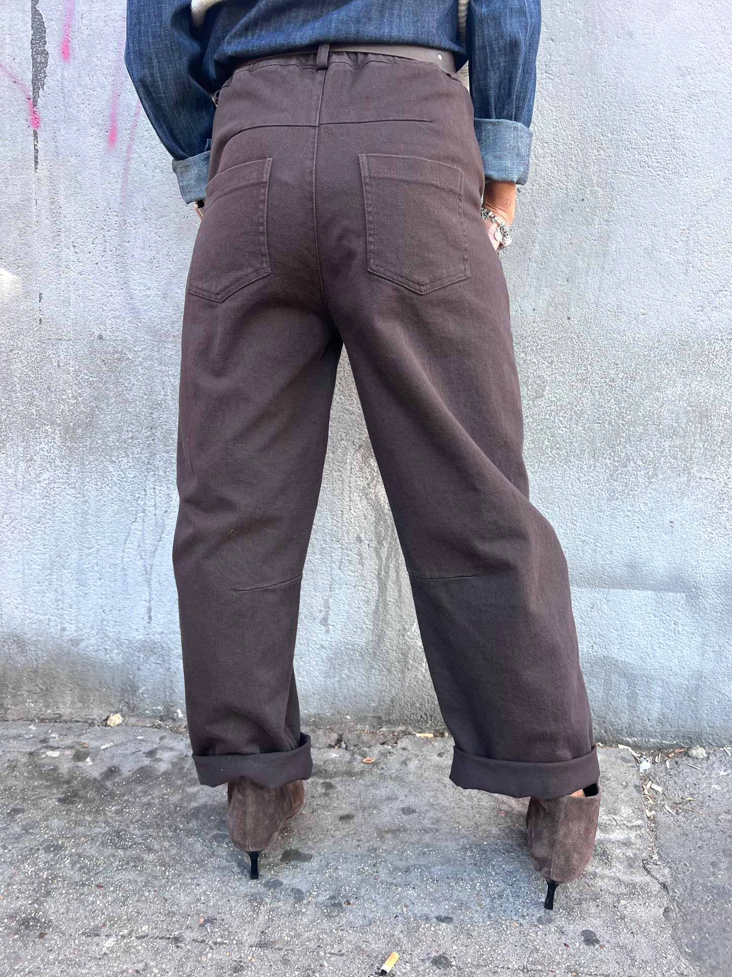 MOTEL PANTALONE BARREL CON CINTURA CIOCCOLATO