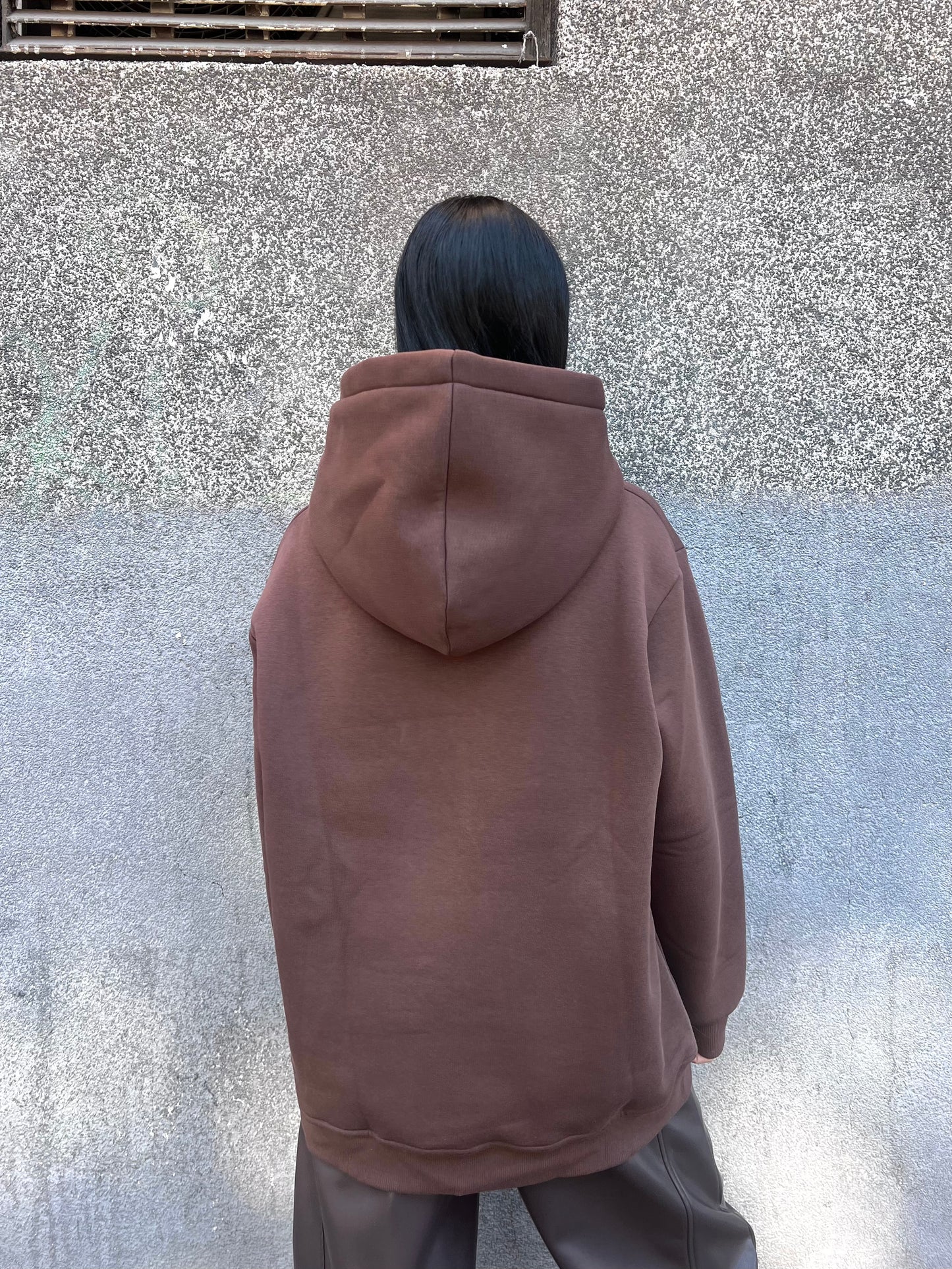 SUSY MIX FELPA OVER CAPPUCCIO STAMPA “LIMITED” CIOCCOLATO