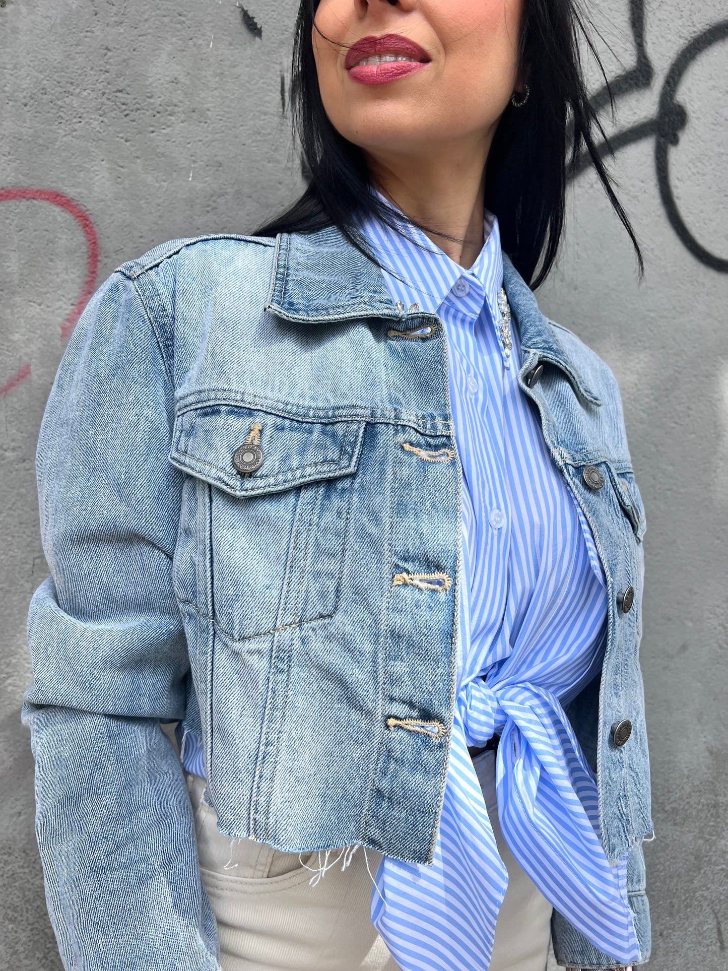 GIUBBINO CROP DENIM SFRANGIATO TANIA BLUE