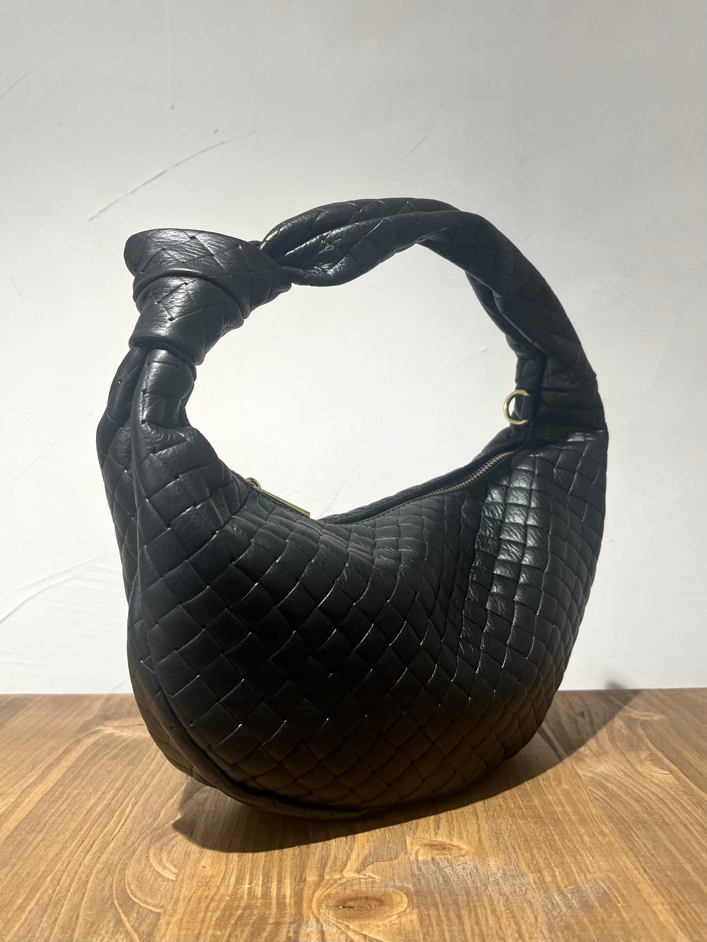 BORSA PELLE INTRECCIATA NODO JODIE NERO