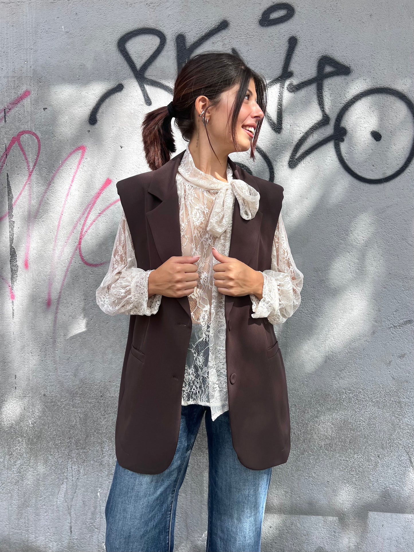 BLUSA PIZZO COLLO COREANO FIOCCO ANDREIA AVORIO