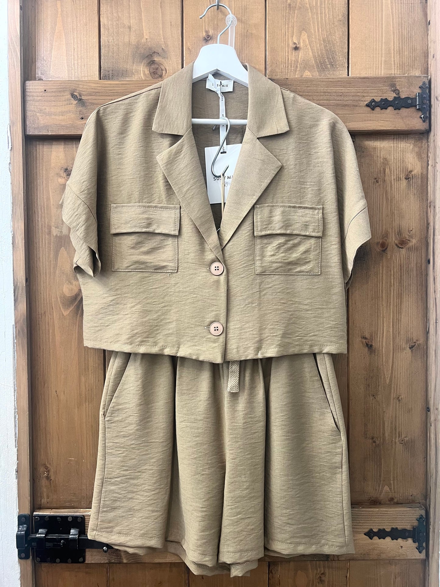 SUSY MIX COMPLETO CAMICIA M/M & SHORT BORUK CAMMELLO