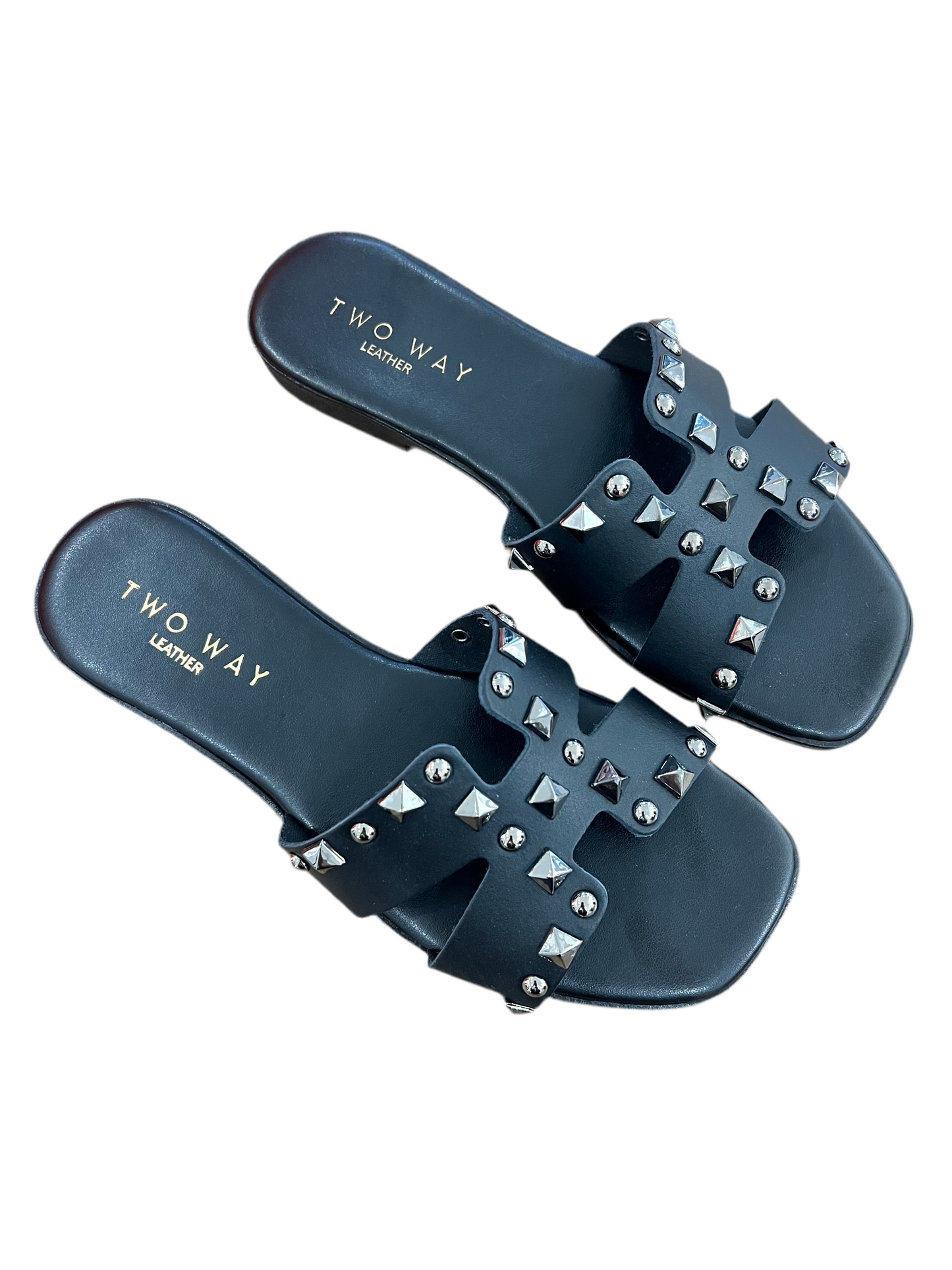 MULES VERA PELLE CON BORCHIE NERO