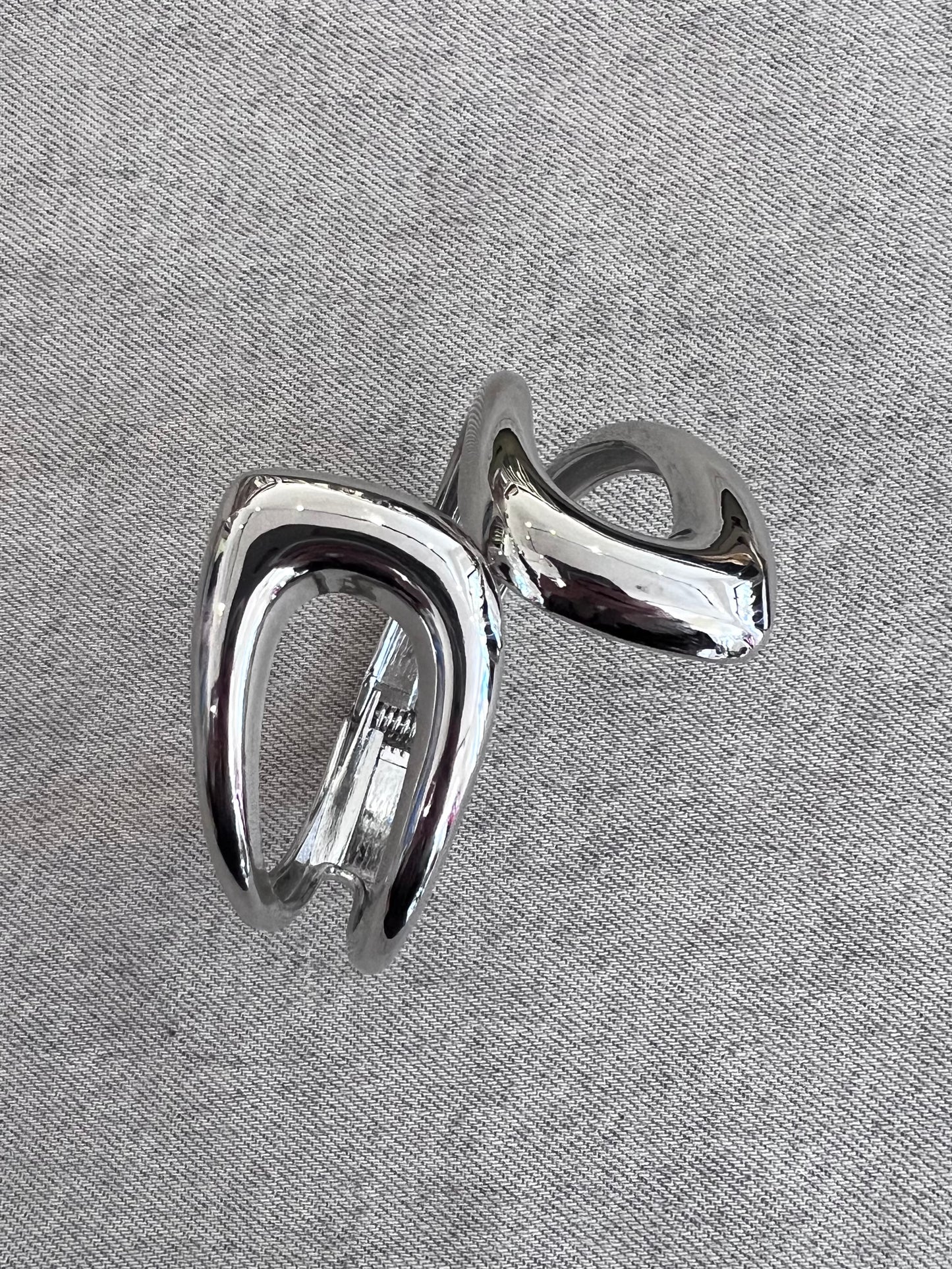 BRACCIALE RIGIDO DETTAGLIO ASIMMETRICO GAIA SILVER