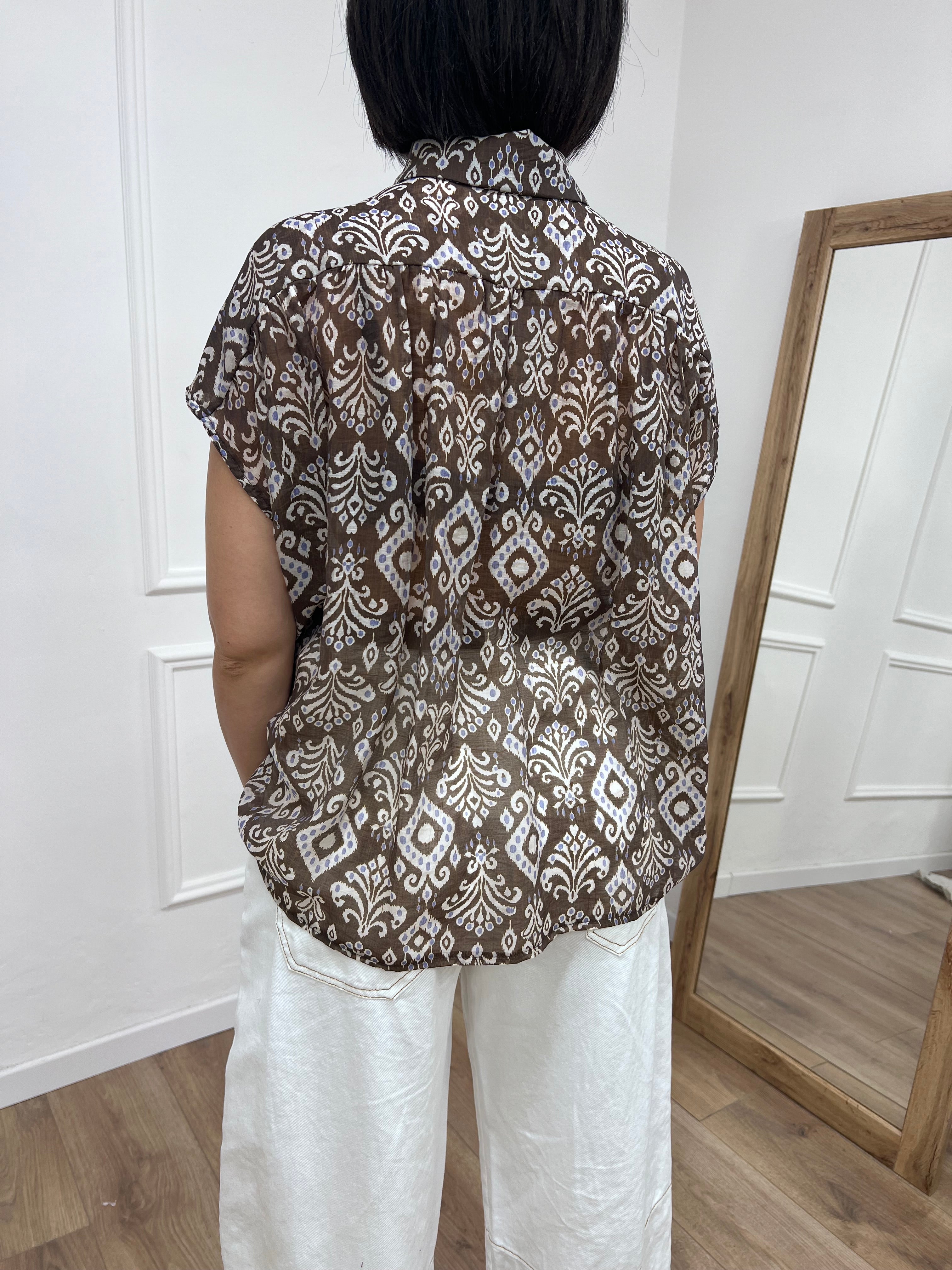 BLUSA SMANICATA BOTTONCINI FIORI MORO SUSY MIX