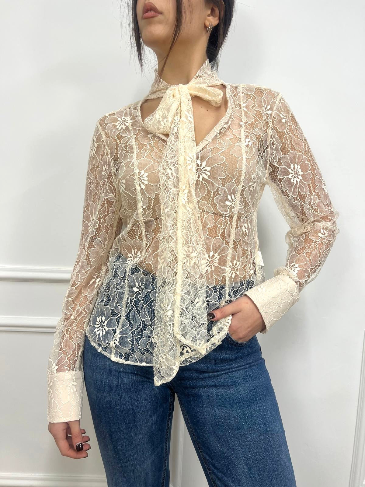 SUSY MIX BLUSA PIZZO FIOCCO SULEIMA CREMA