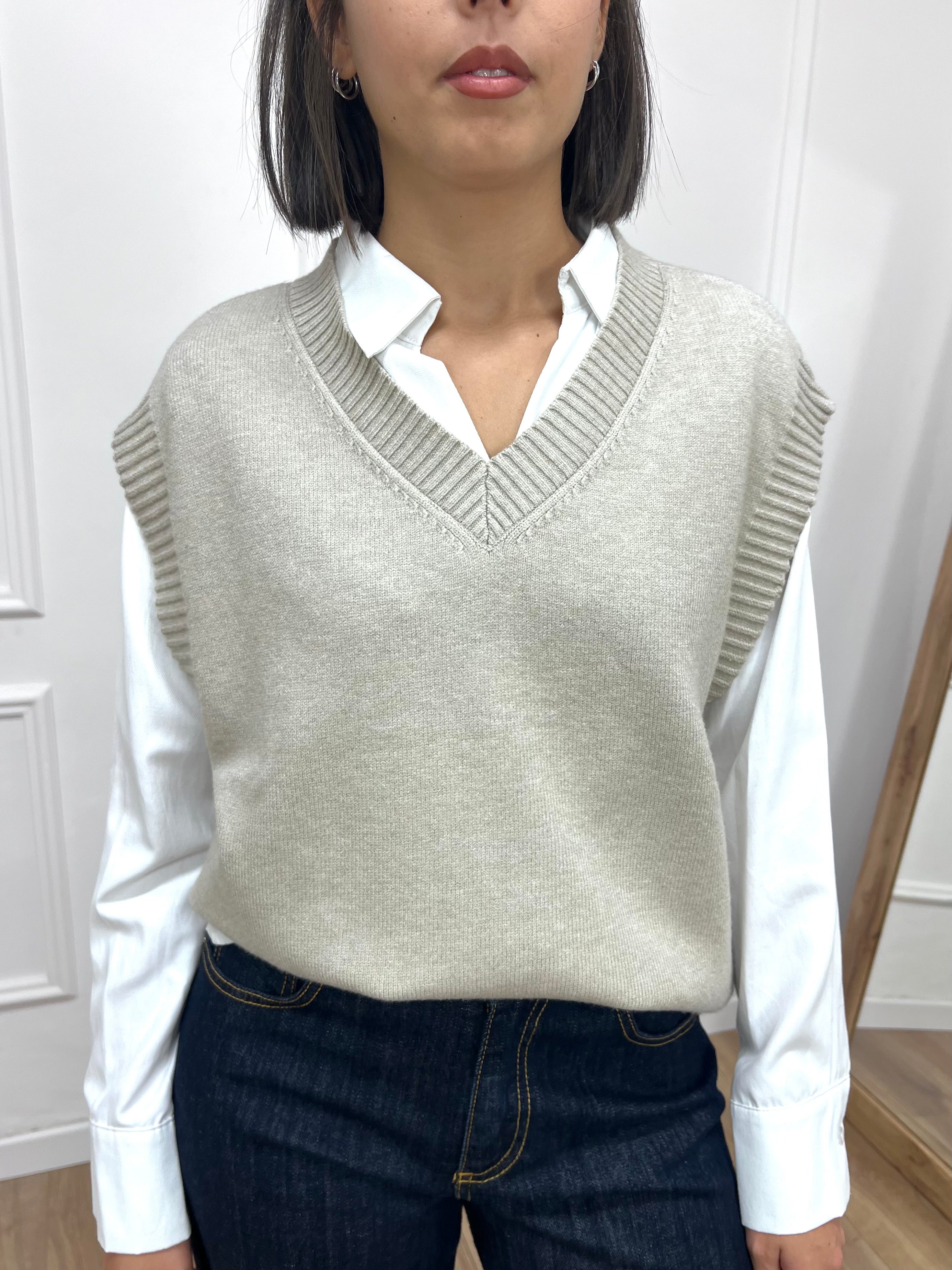 GILET IN MAGLIA SCOLLO V CACHA SUSY MIX