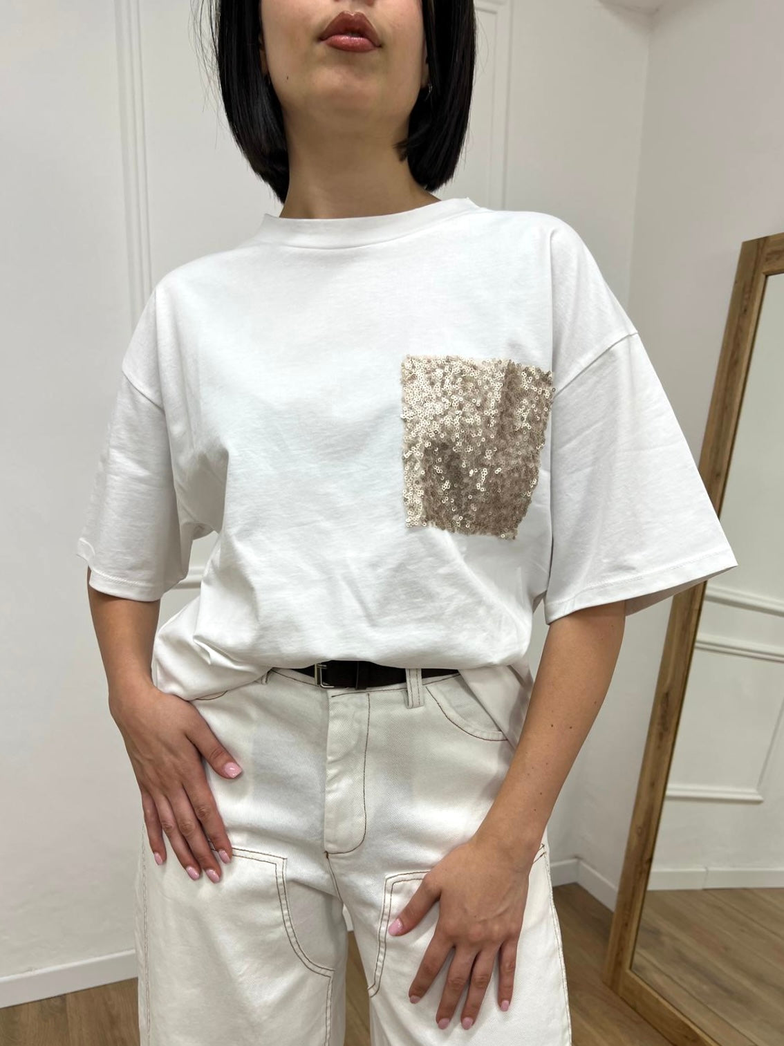 T-SHIRT M/C OVER TASCA MICRO PAILLETTES LATTE SUSY MIX