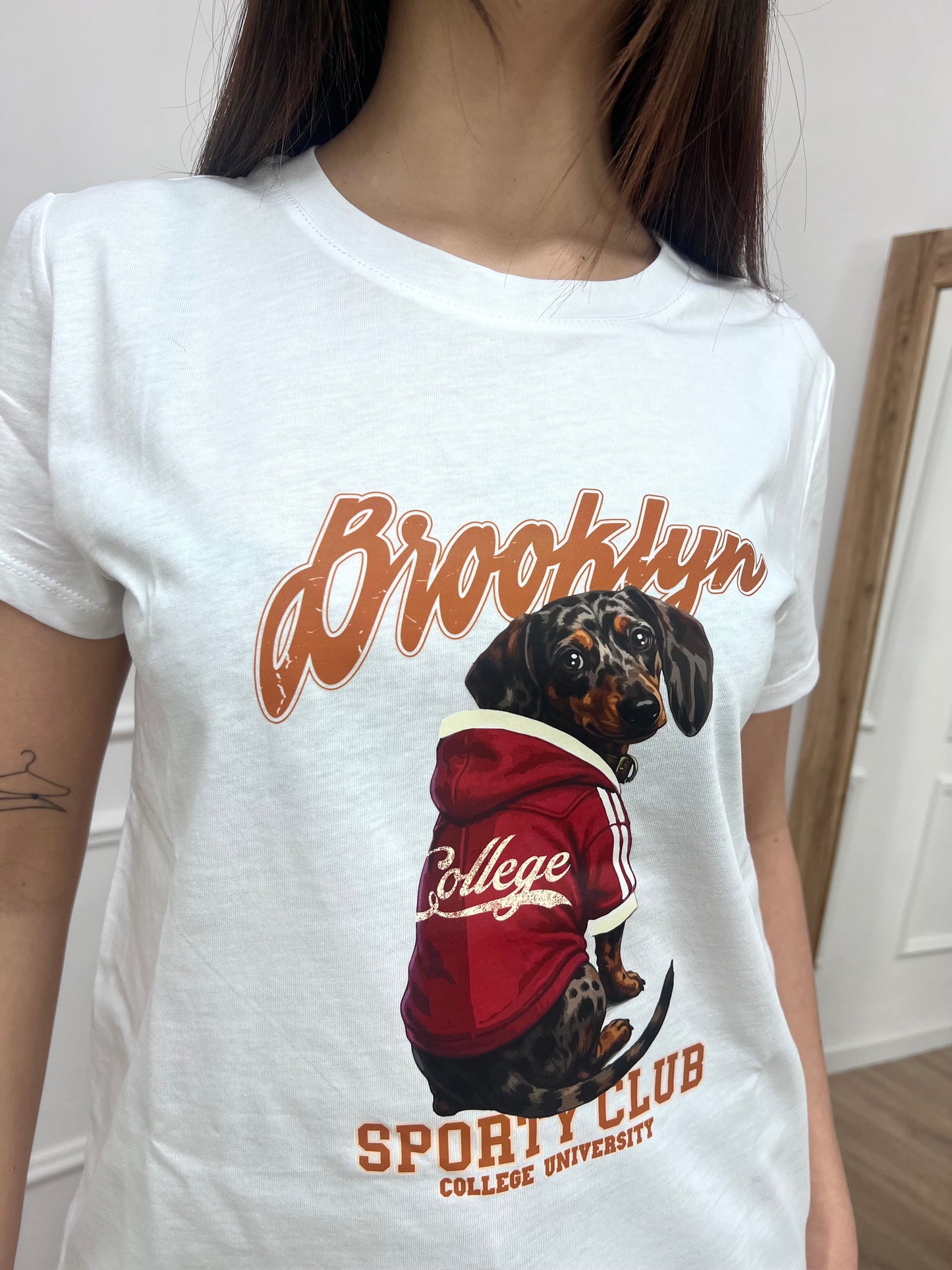 SUSY MIX T-SHIRT M/C BASIC “. BASSOTTO” BIANCO