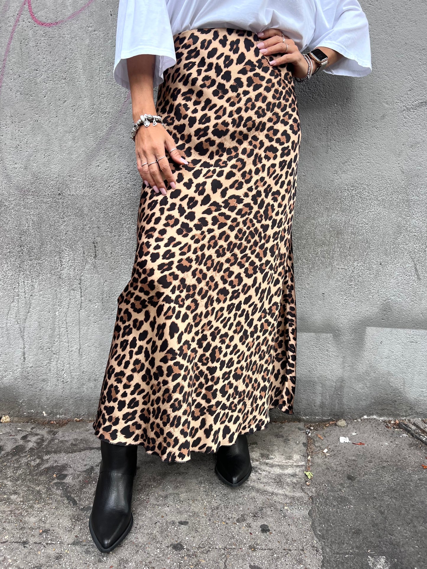 SUSY MIX GONNA LUNGA SATIN MACULATA NERO