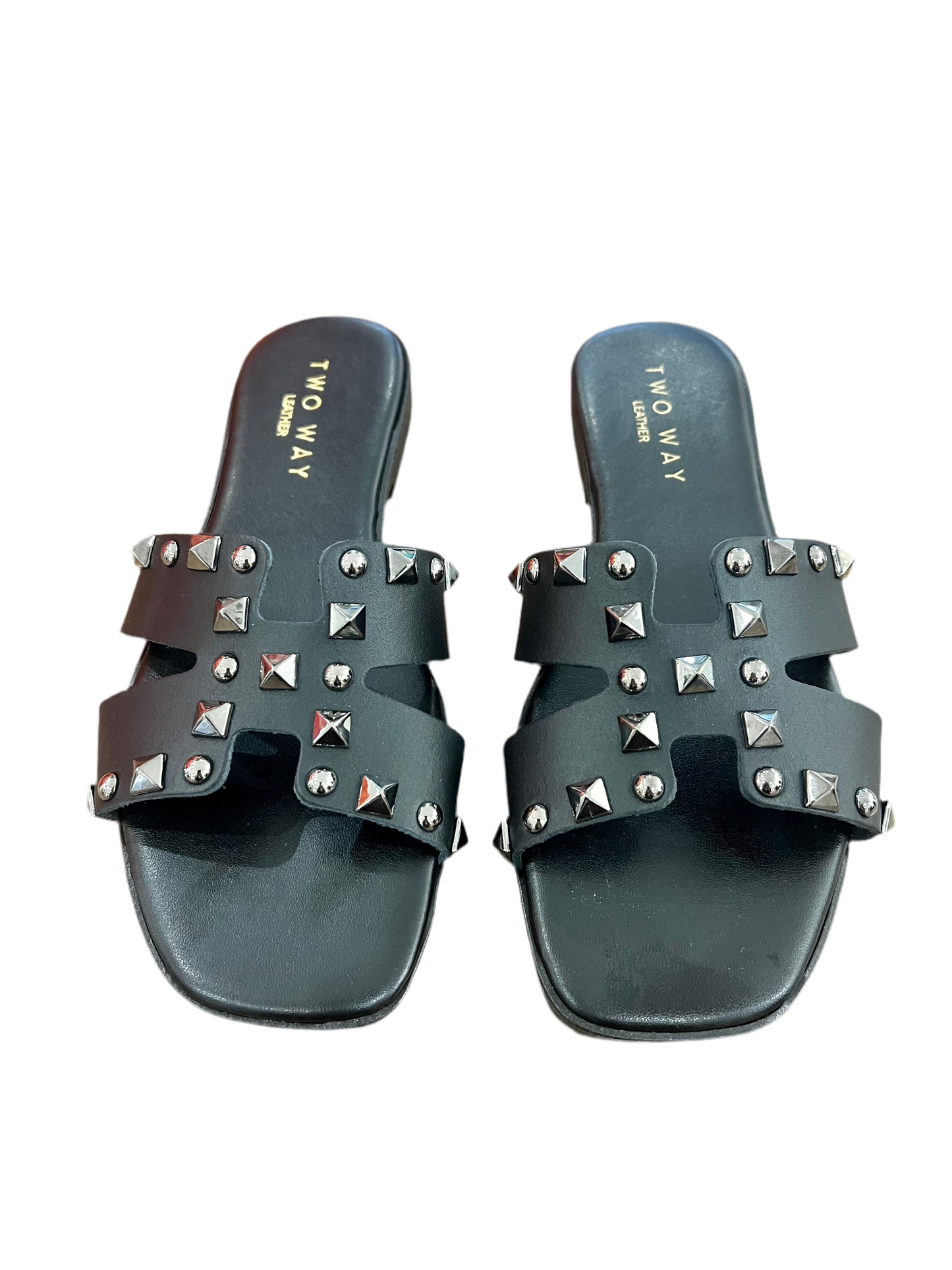 MULES VERA PELLE CON BORCHIE NERO