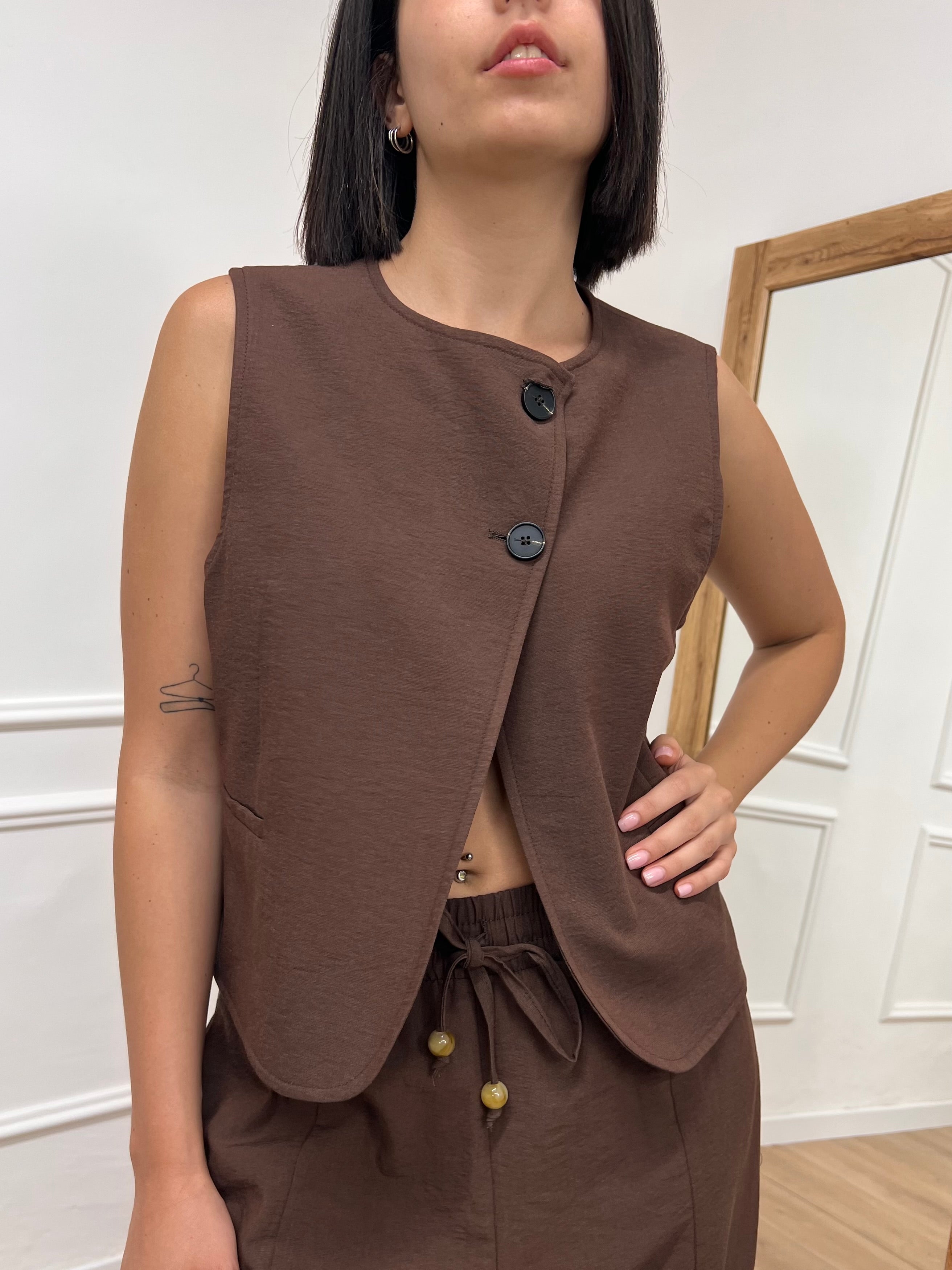 GILET DUE BOTTONI ALTI SILVIA CAFFÈ SUSY MIX