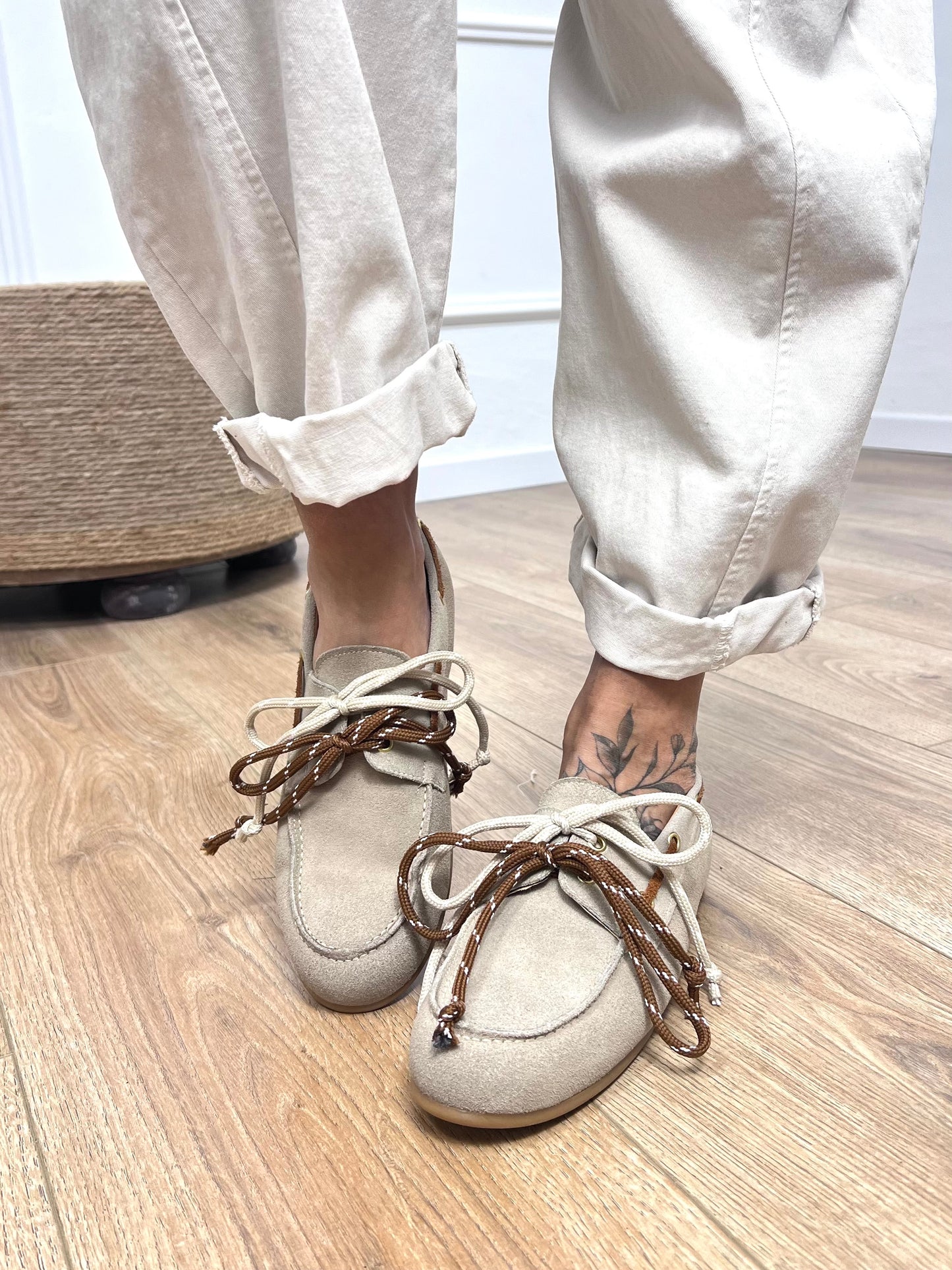 N.6 MOCASSINO BARCA CAMOSCIO LACCI CORDA TAUPE
