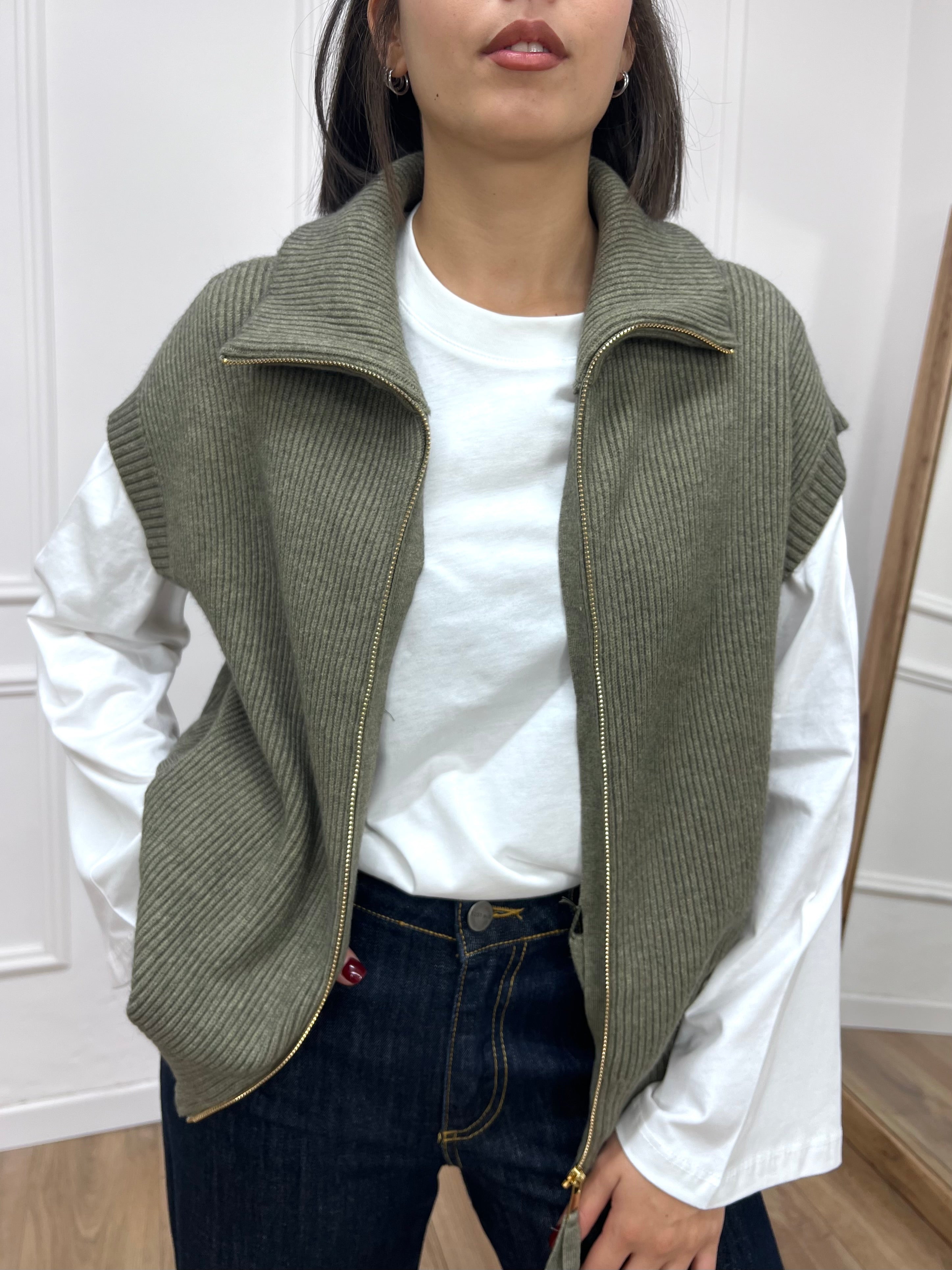 GILET IN MAGLIA A COSTE CON CERNIERA VERDE SUSY MIX