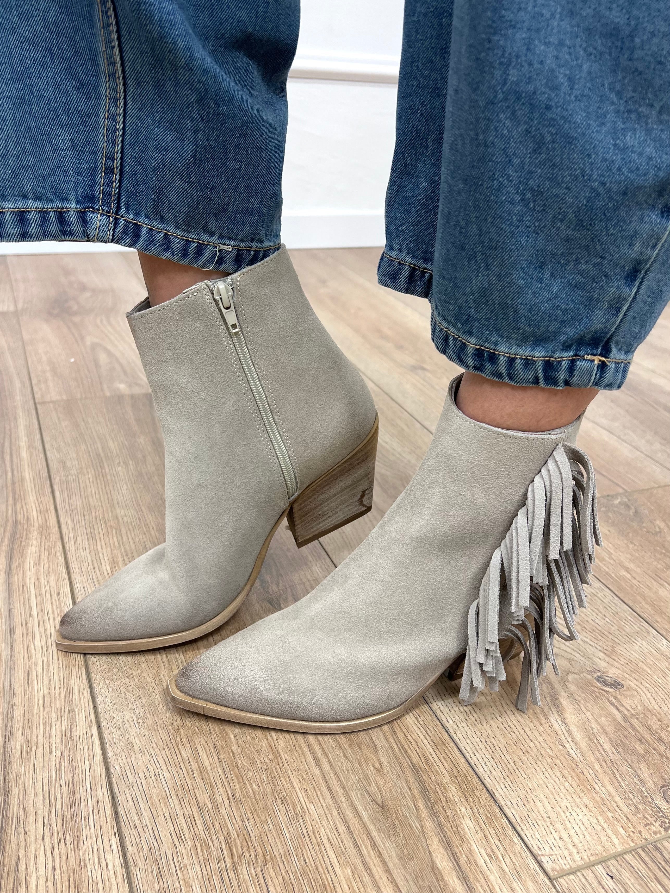 N.6 TEXANO SCAMOSCIATO BASSO CON FRANGE TAUPE