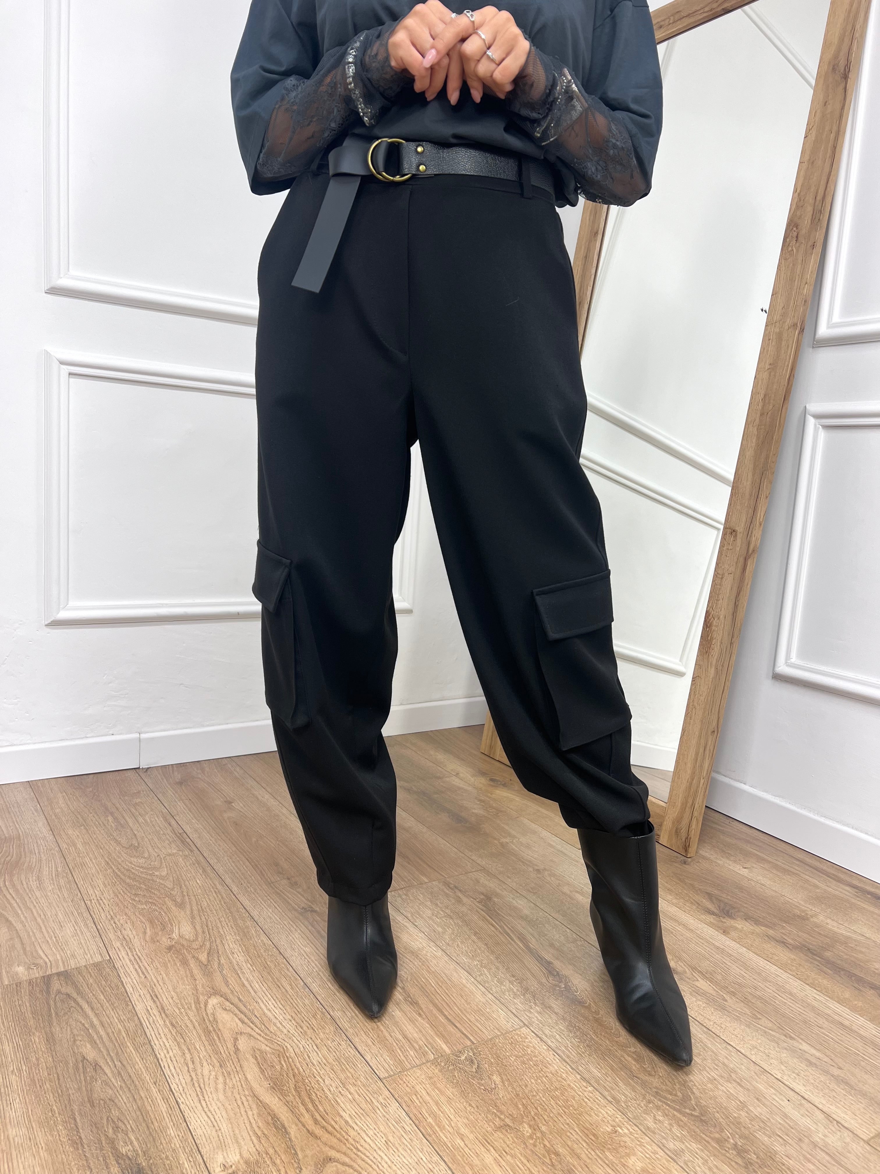 PANTALONE OVETTO CARGO NERO SUSY