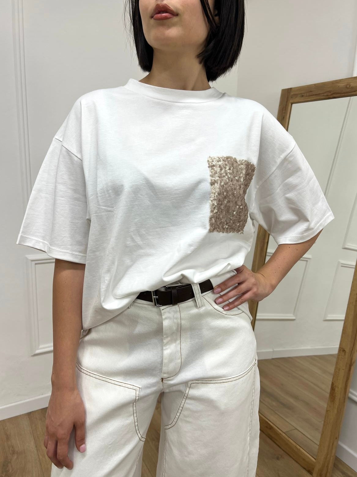 T-SHIRT M/C OVER TASCA MICRO PAILLETTES LATTE SUSY MIX