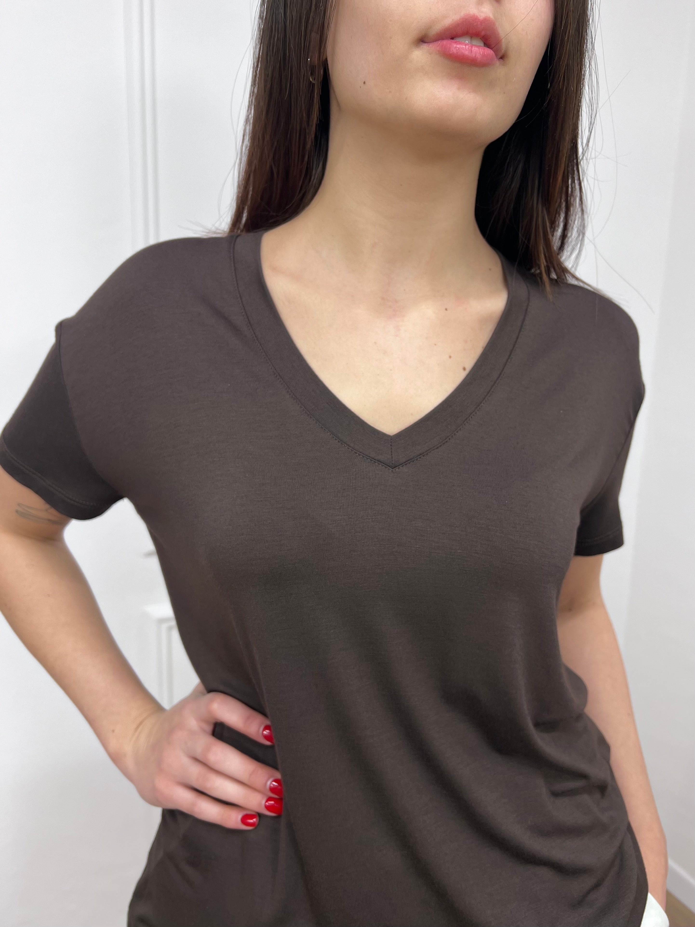 SUSY MIX T-SHIRT SCOLLO V VISCOSA BETTA CIOCCOLATO