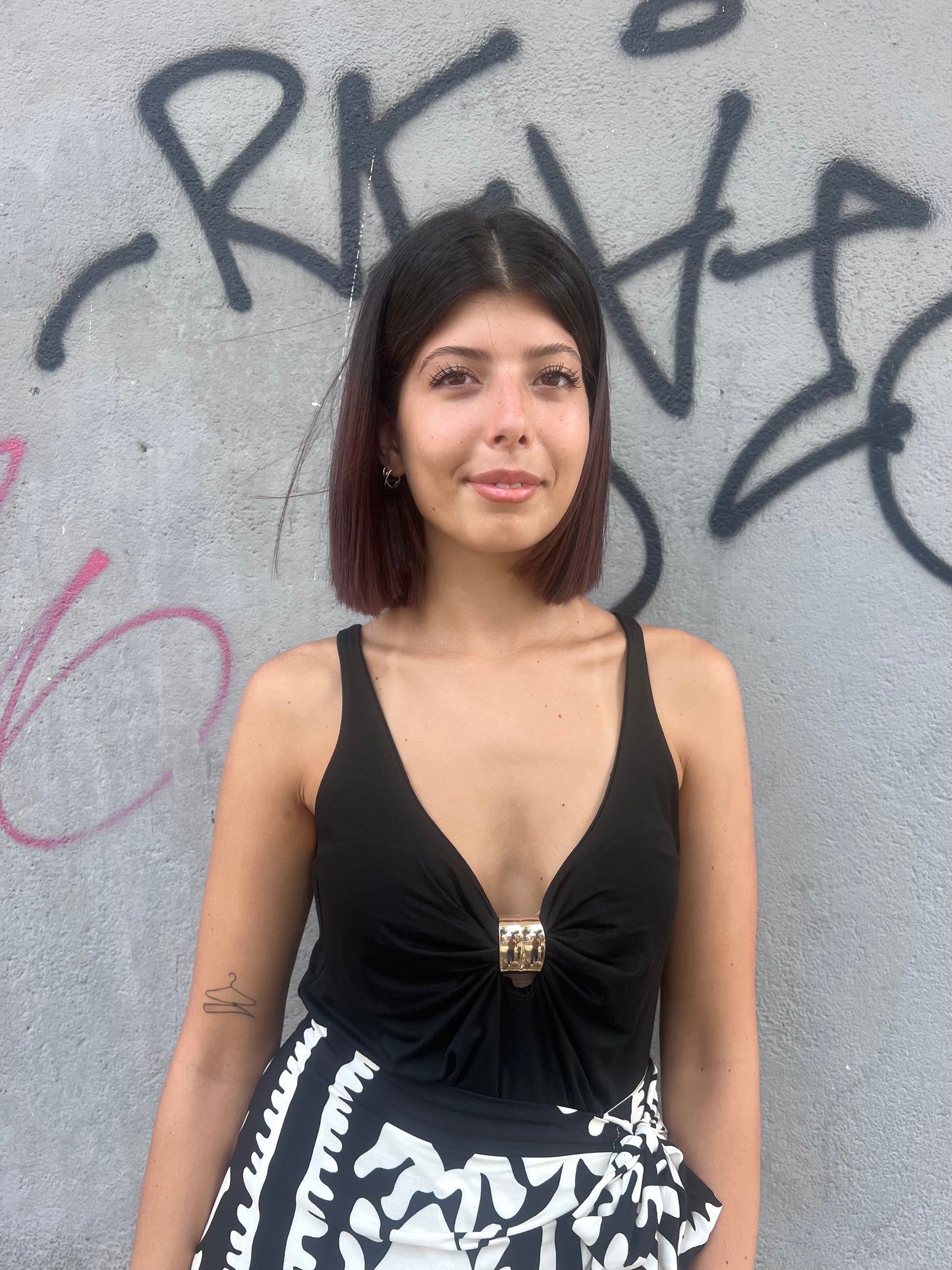 SUSY MIX CANOTTA SCOLLATA CON ACCESSORIO SENO ELIA NERO