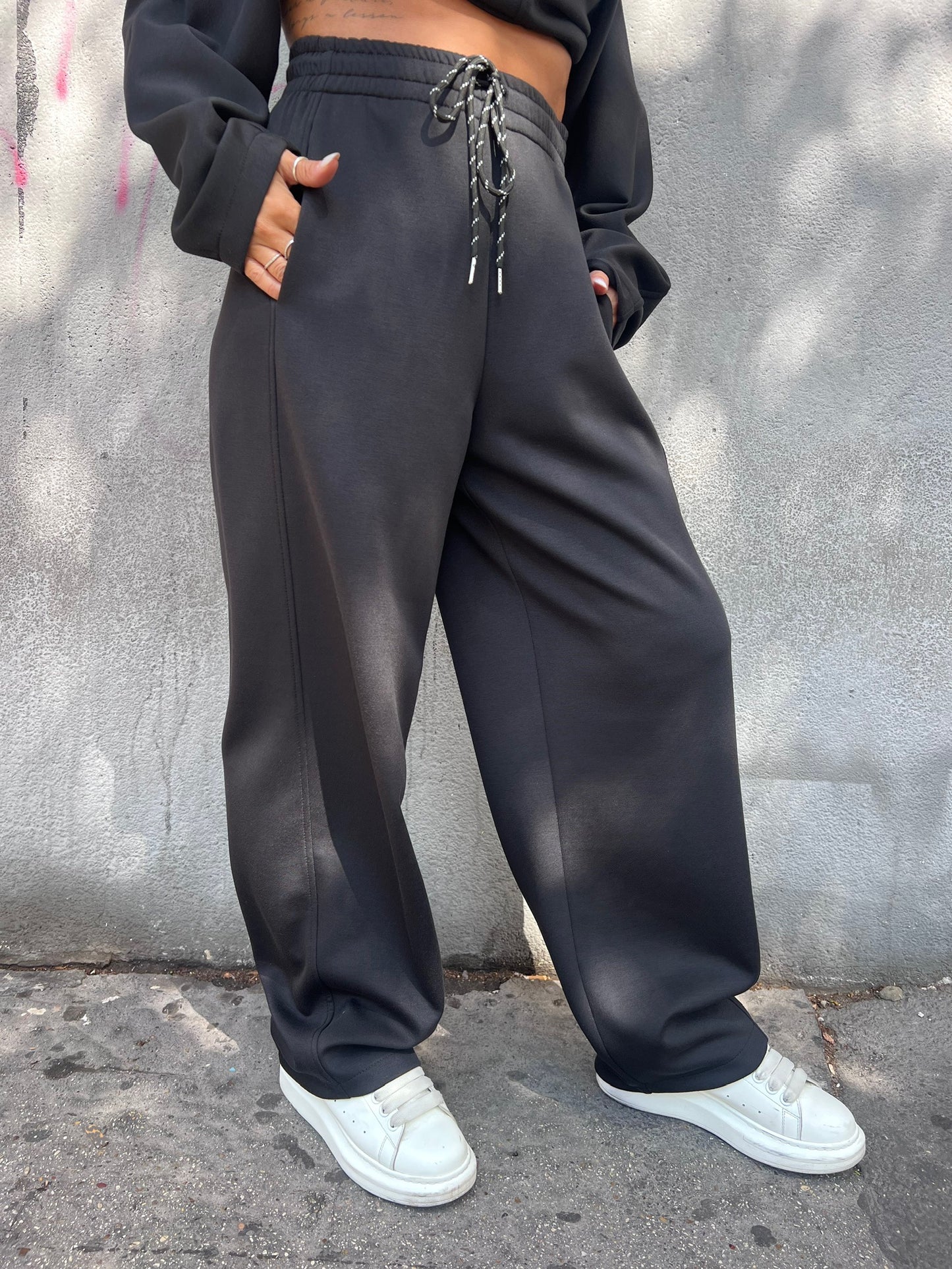 SUSY MIX COMPLETO FELPA & PANTALONE DONATELLA NERO