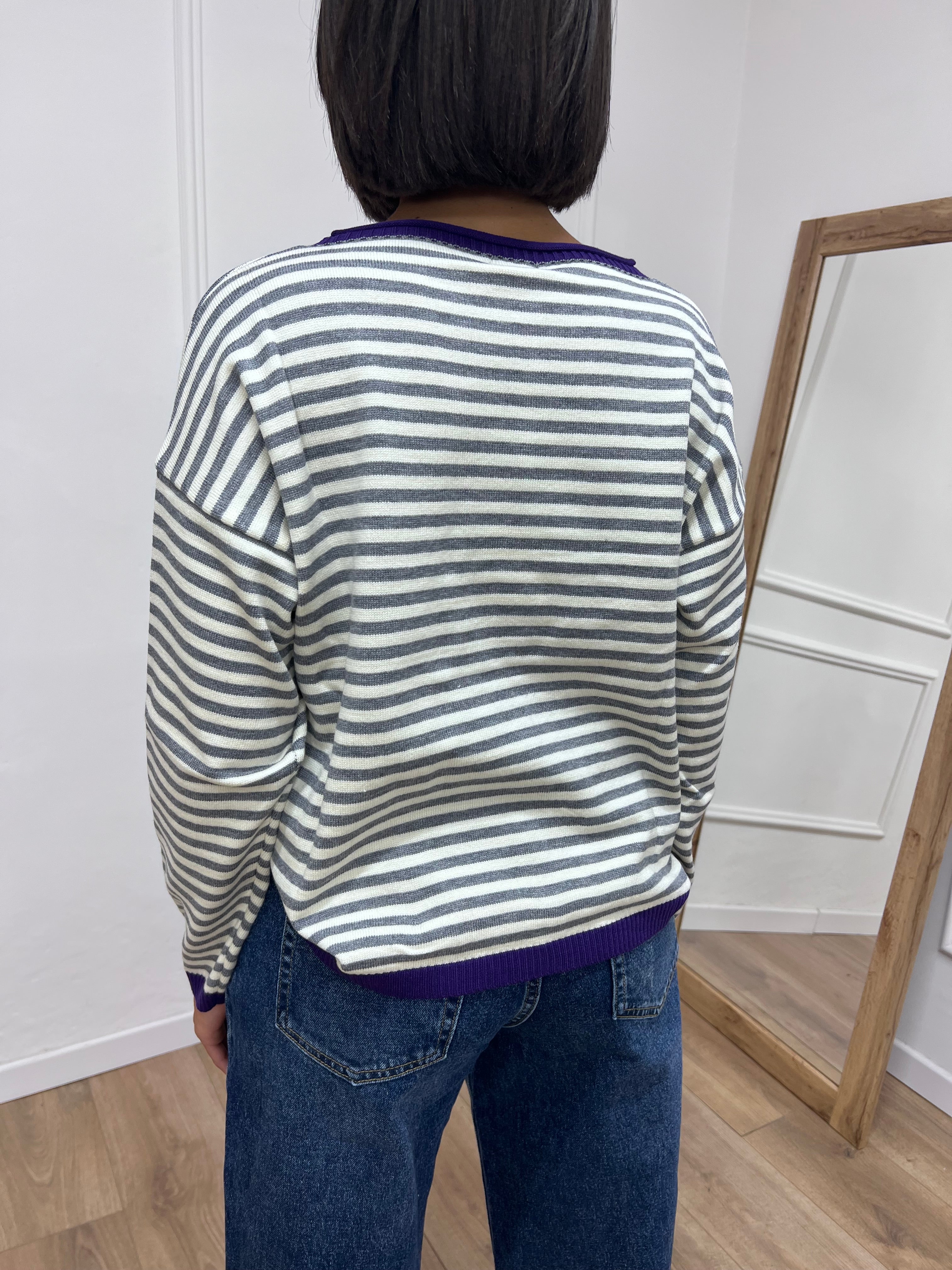 MAGLIA RIGATA SCATOLETTA COLLO CONTRASTO GRIGIO SUSY MIX