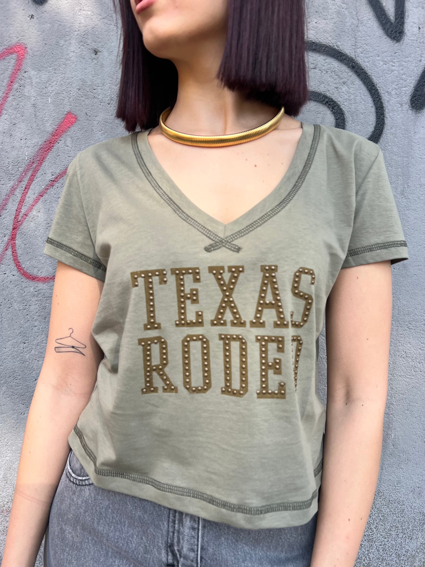 SUSY MIX T-SHIRT CROP SCOLLO V TEXAS RODEO MILITARE