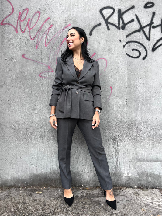 SUSY MIX COMPLETO GIACCA FUSCIACCA & PANT TUBO GRIGIO
