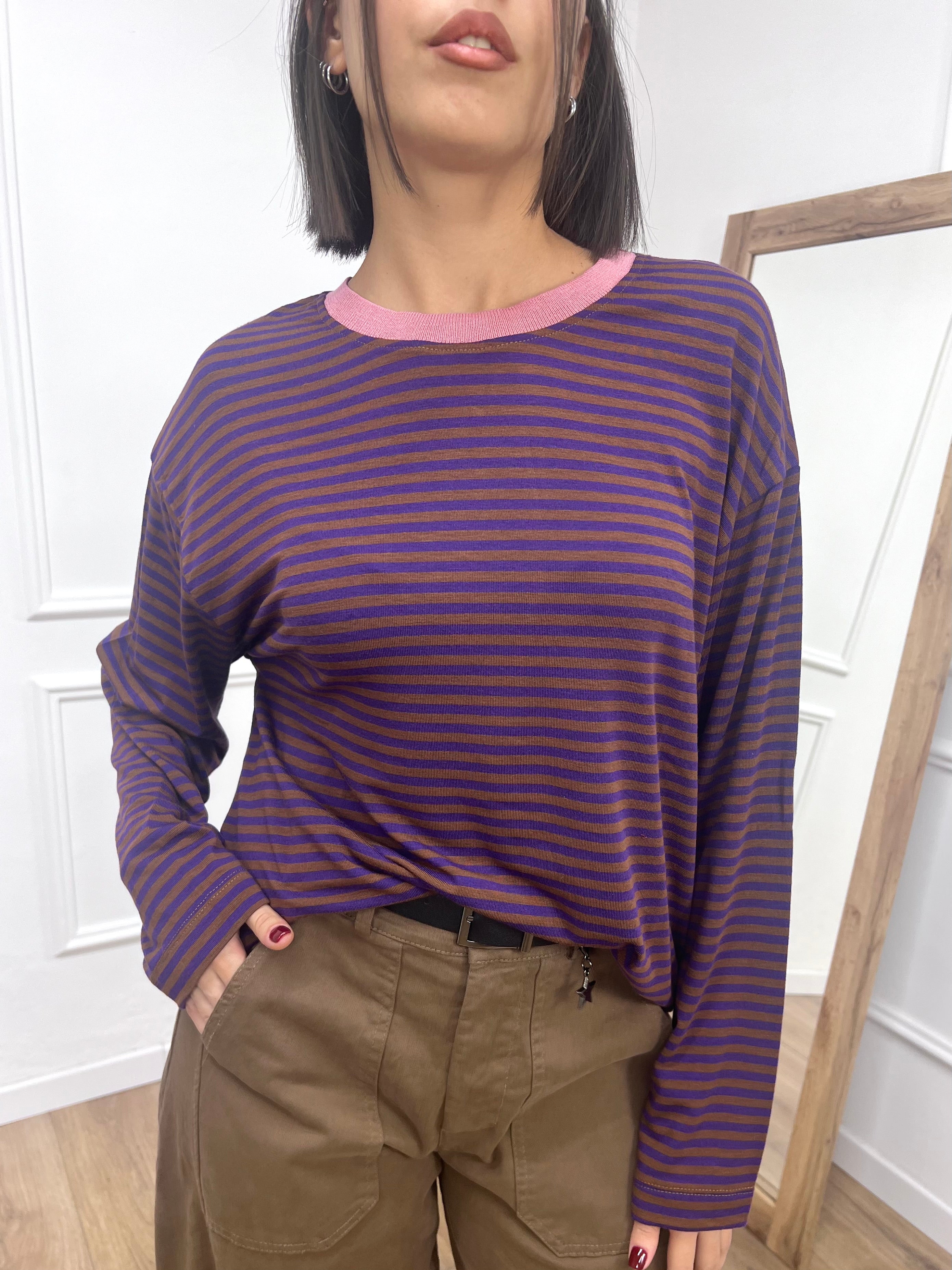 MAGLIA SCATOLA RIGHE COLLO CONTRASTO VIOLA SUSY MIX