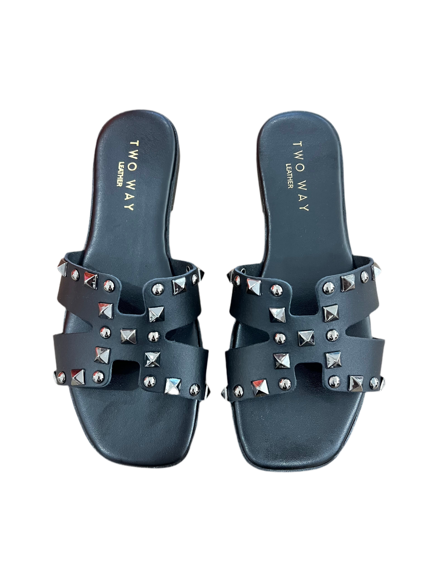 MULES VERA PELLE CON BORCHIE NERO