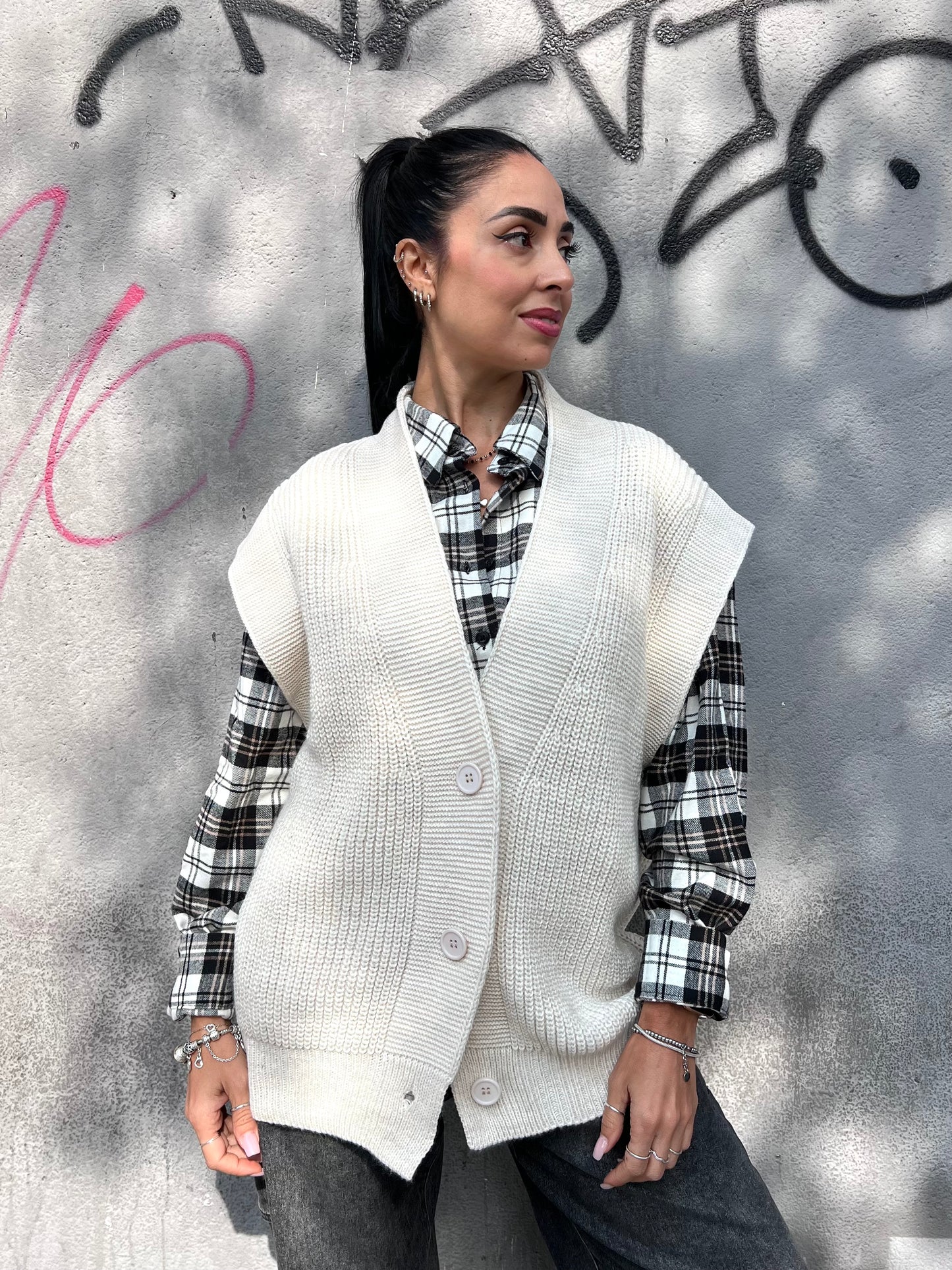 SUSY MIX GILET SCOLLO V BOTTONI YARY BURRO
