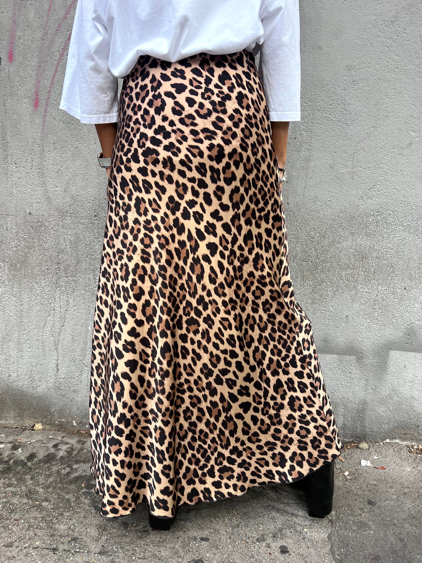 SUSY MIX GONNA LUNGA SATIN MACULATA NERO