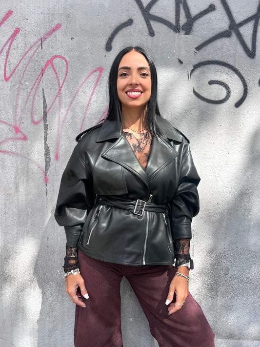 SUSY MIX GIUBBINO ECOPELLE CINTURA IN VITA CHLOE NERO