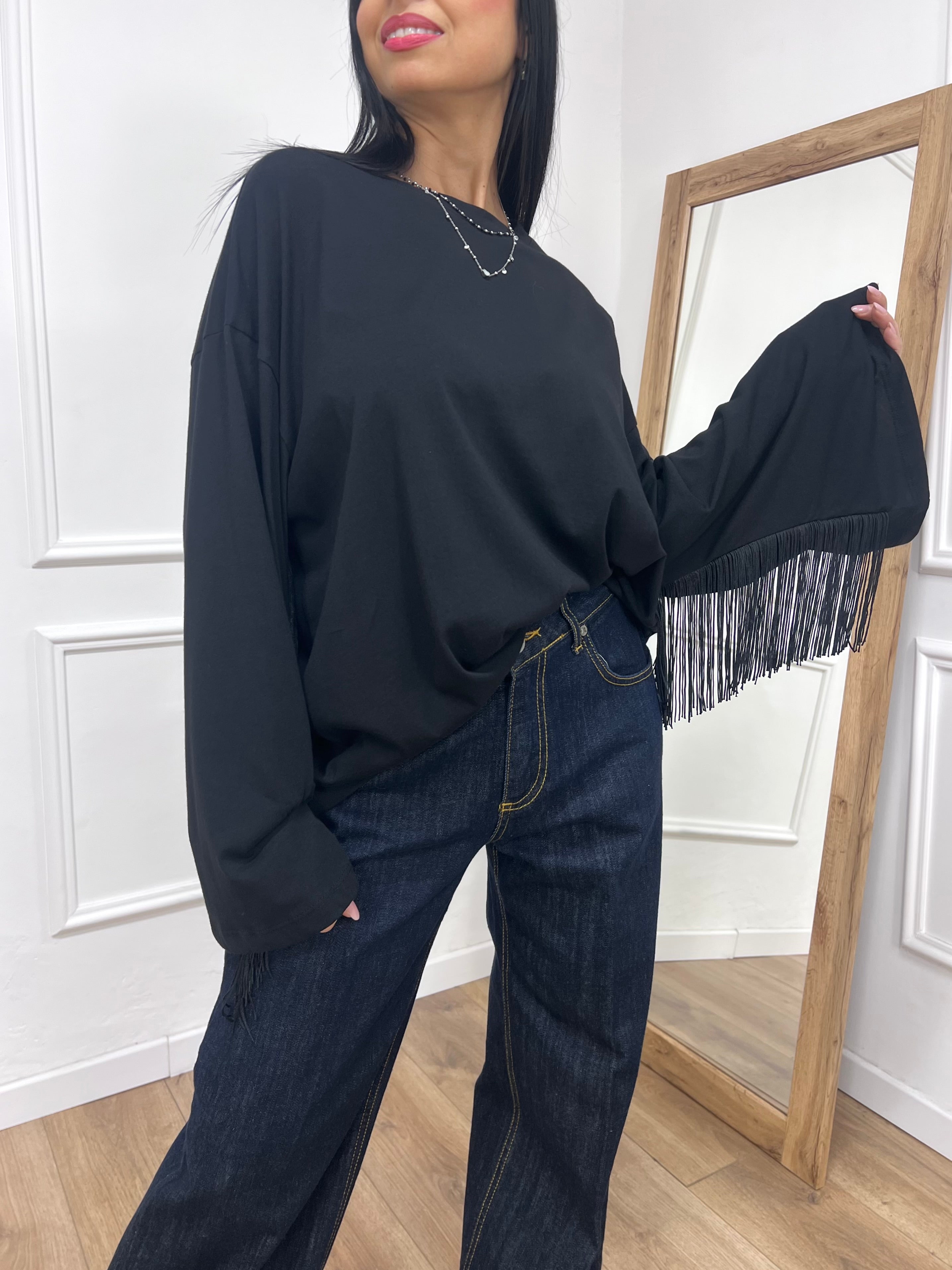MAGLIA GIRO MANICA CAMPANA FRANGE NERO MOTEL