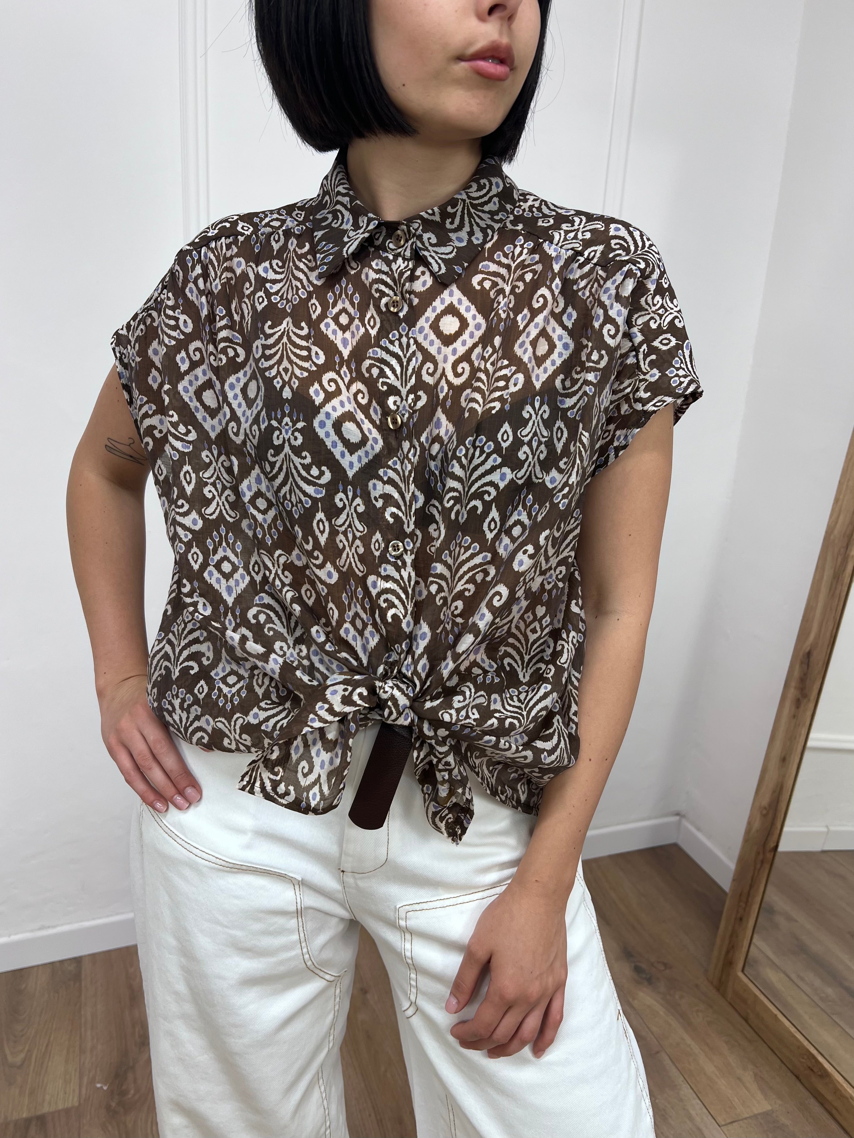 BLUSA SMANICATA BOTTONCINI FIORI MORO SUSY MIX