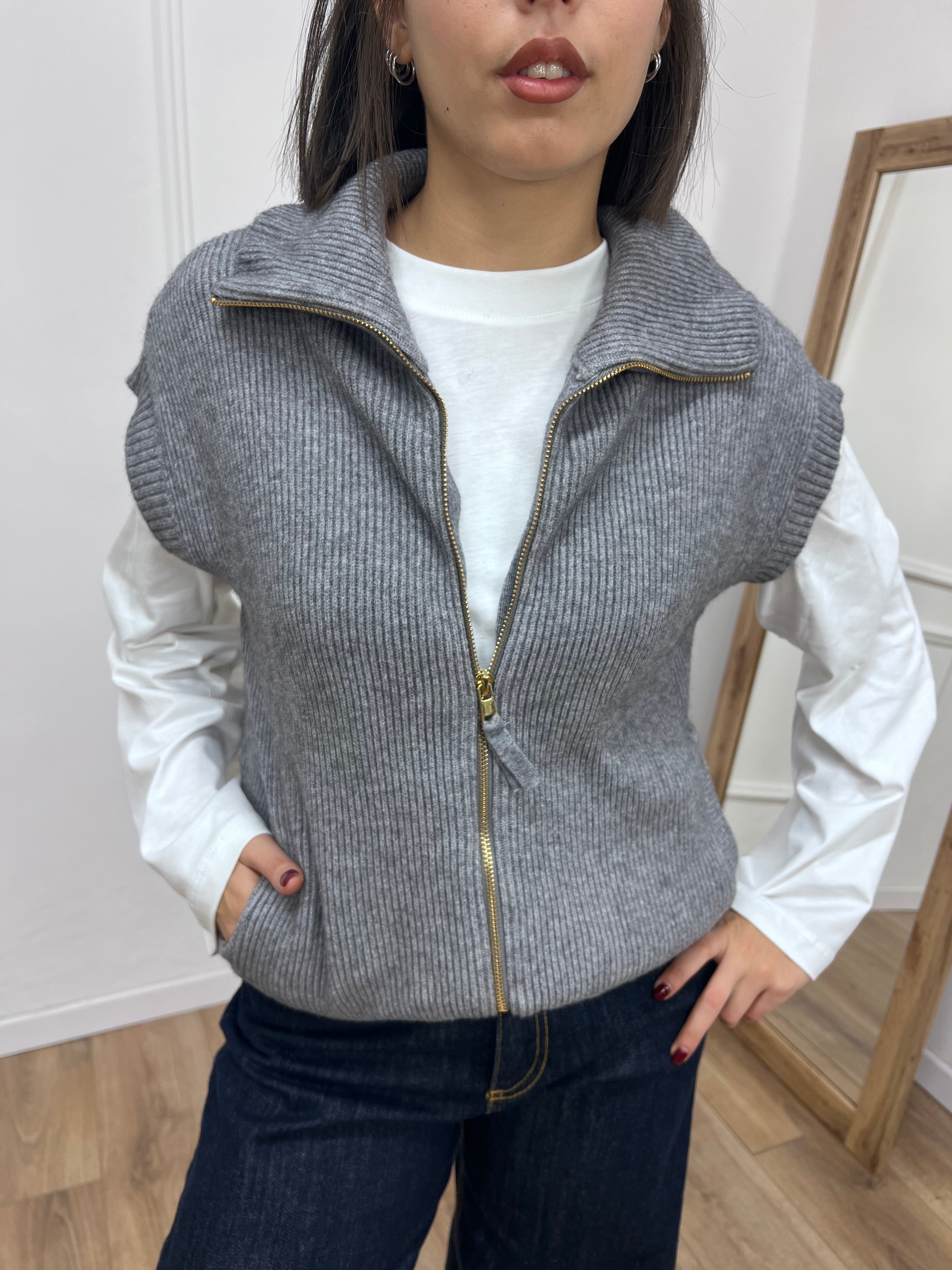 GILET IN MAGLIA A COSTE CON CERNIERA GRIGIO SUSY MIX