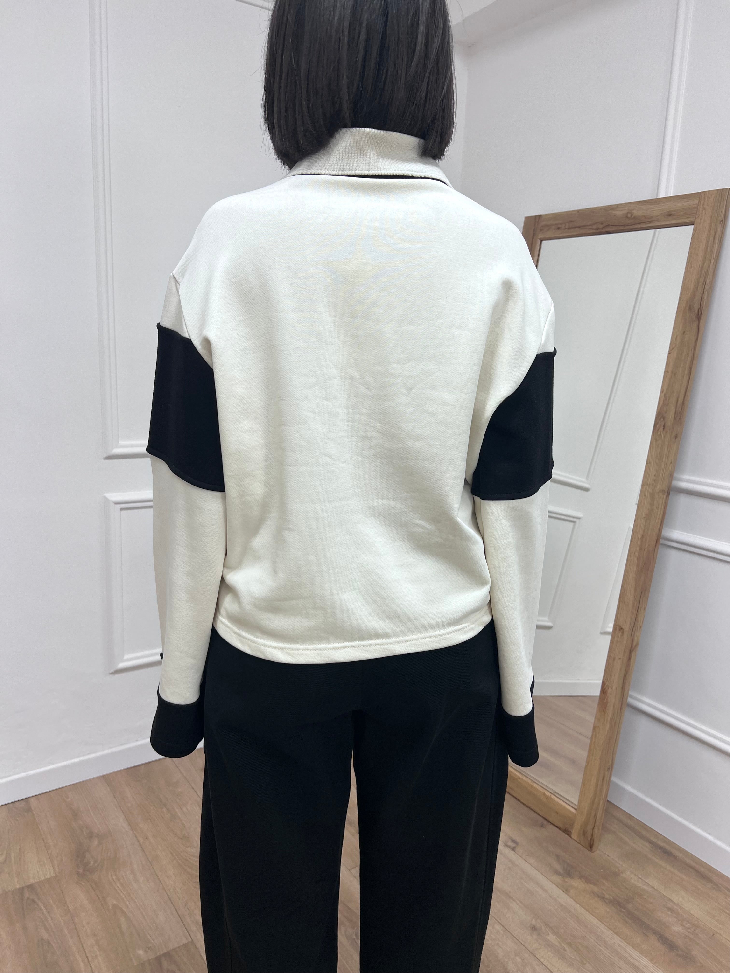 POLO RIGATA M/CAMPANA BOTTONE GIOIELLO NERO SUSY MIX