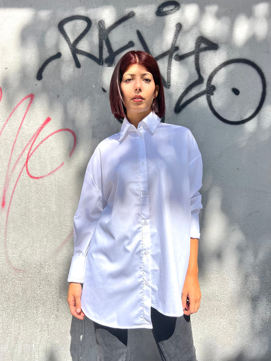 CAMICIA OVER ASIMMETRICA IMPUNTURE LOLA BIANCO