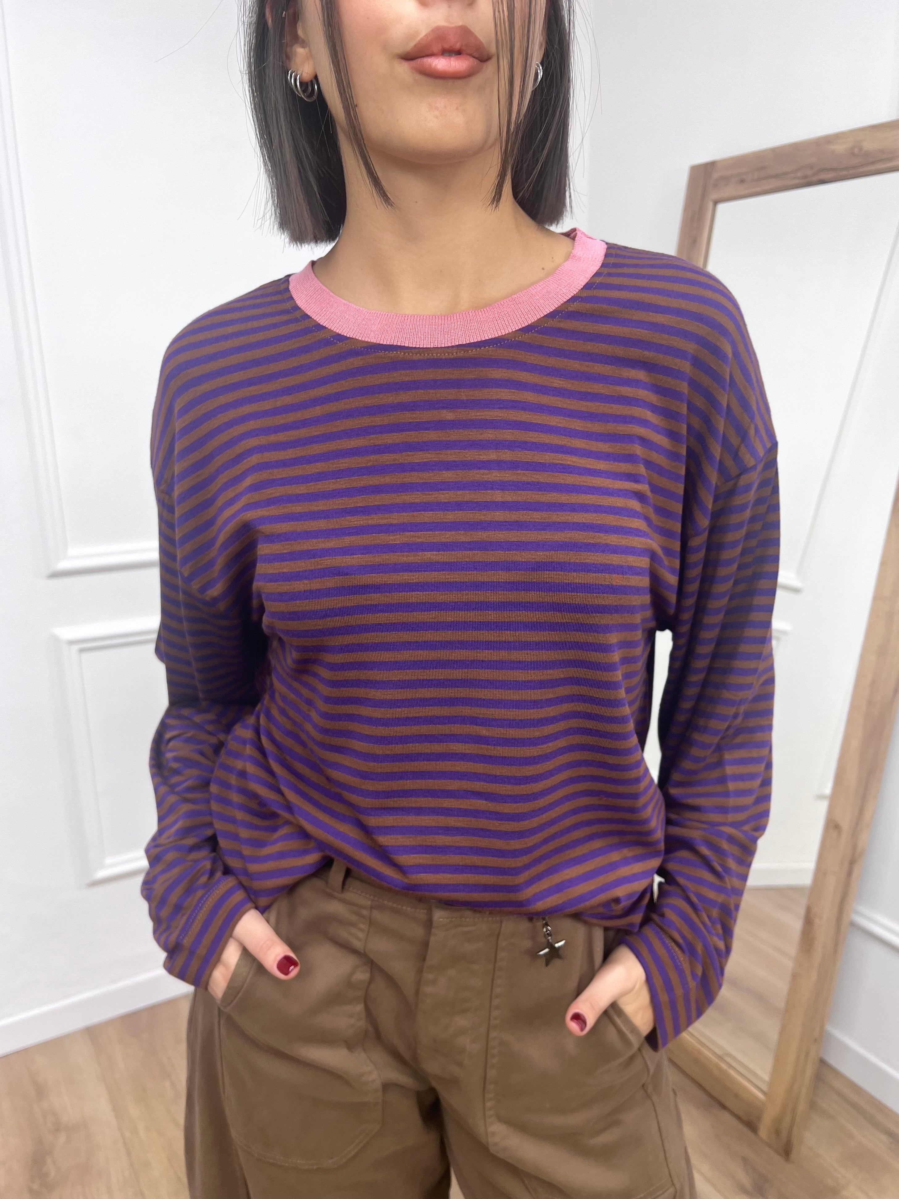 MAGLIA SCATOLA RIGHE COLLO CONTRASTO VIOLA SUSY MIX