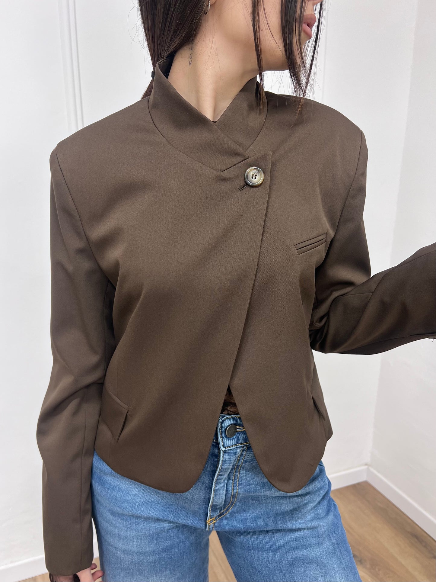 SUSY MIX GIACCA CORTA BOTTONE ASIMMETRICO NALA MORO