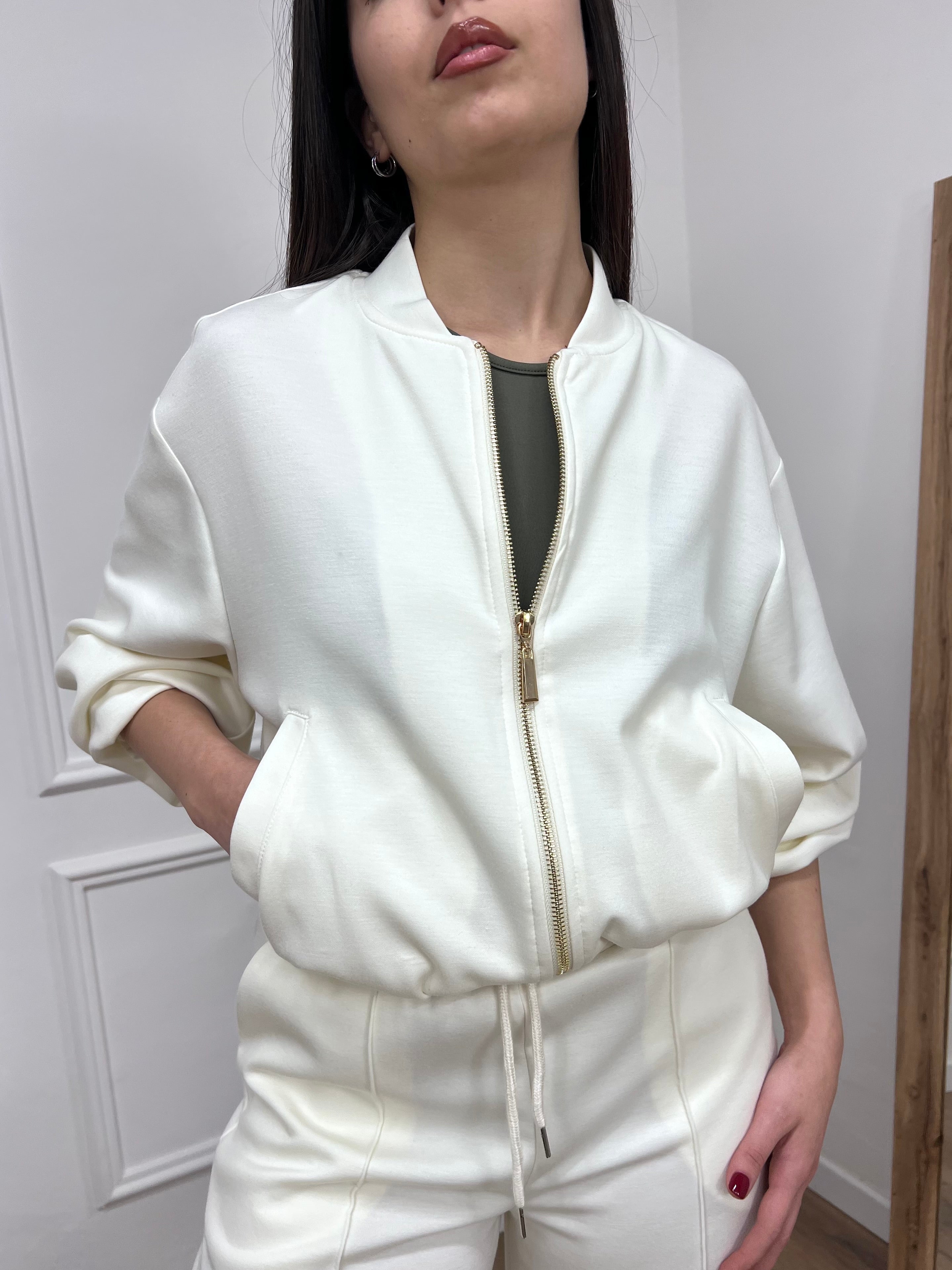 COMPLETO SCUBA FELPA & PANTALONE YLENIA LATTE SUSY MIX