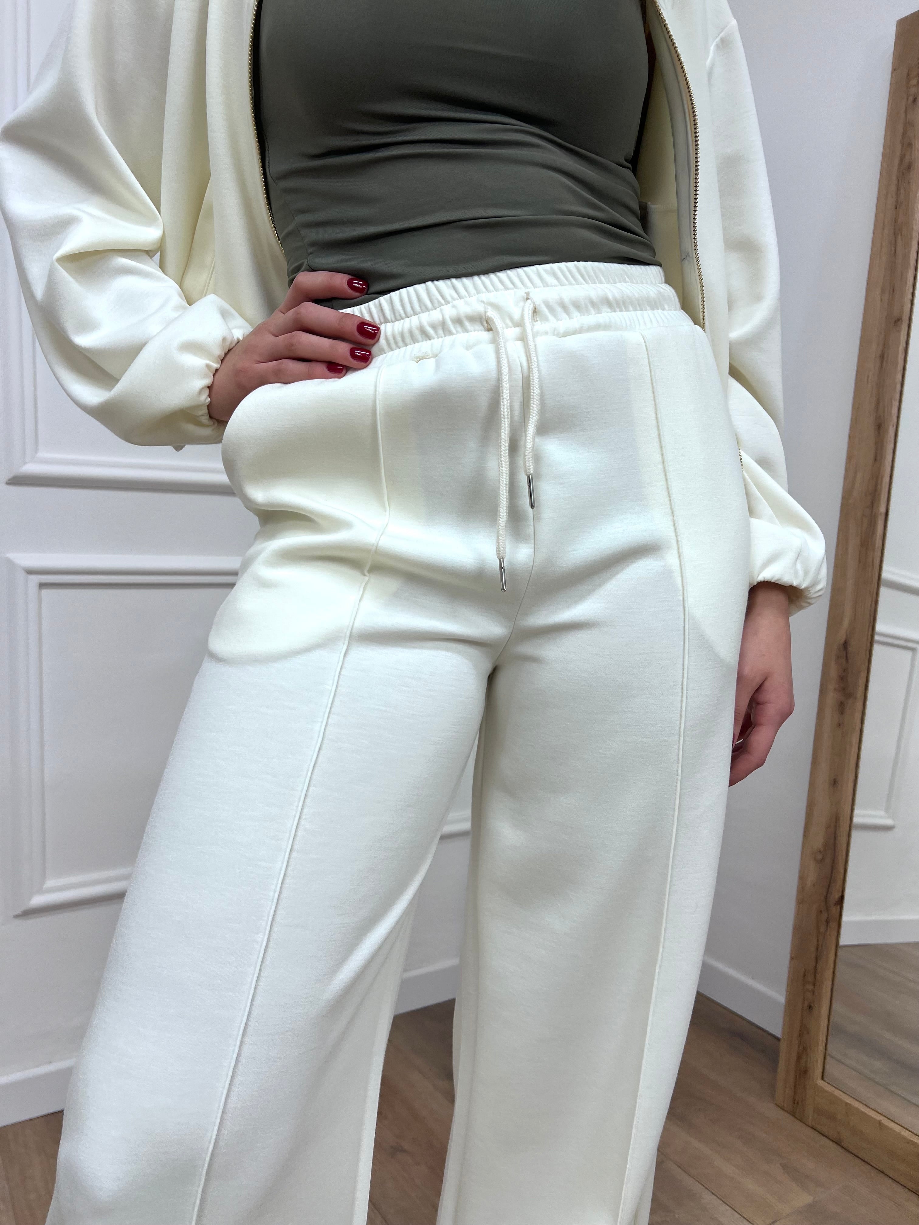 COMPLETO SCUBA FELPA & PANTALONE YLENIA LATTE SUSY MIX