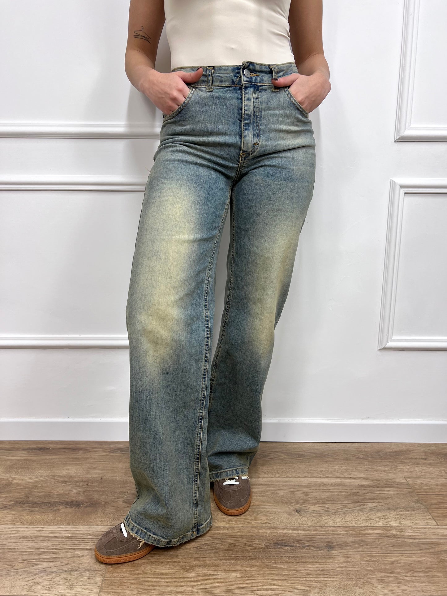 SUSY MIX DENIM VITA ALTA STRAIGHT JERIKA SABBIATO