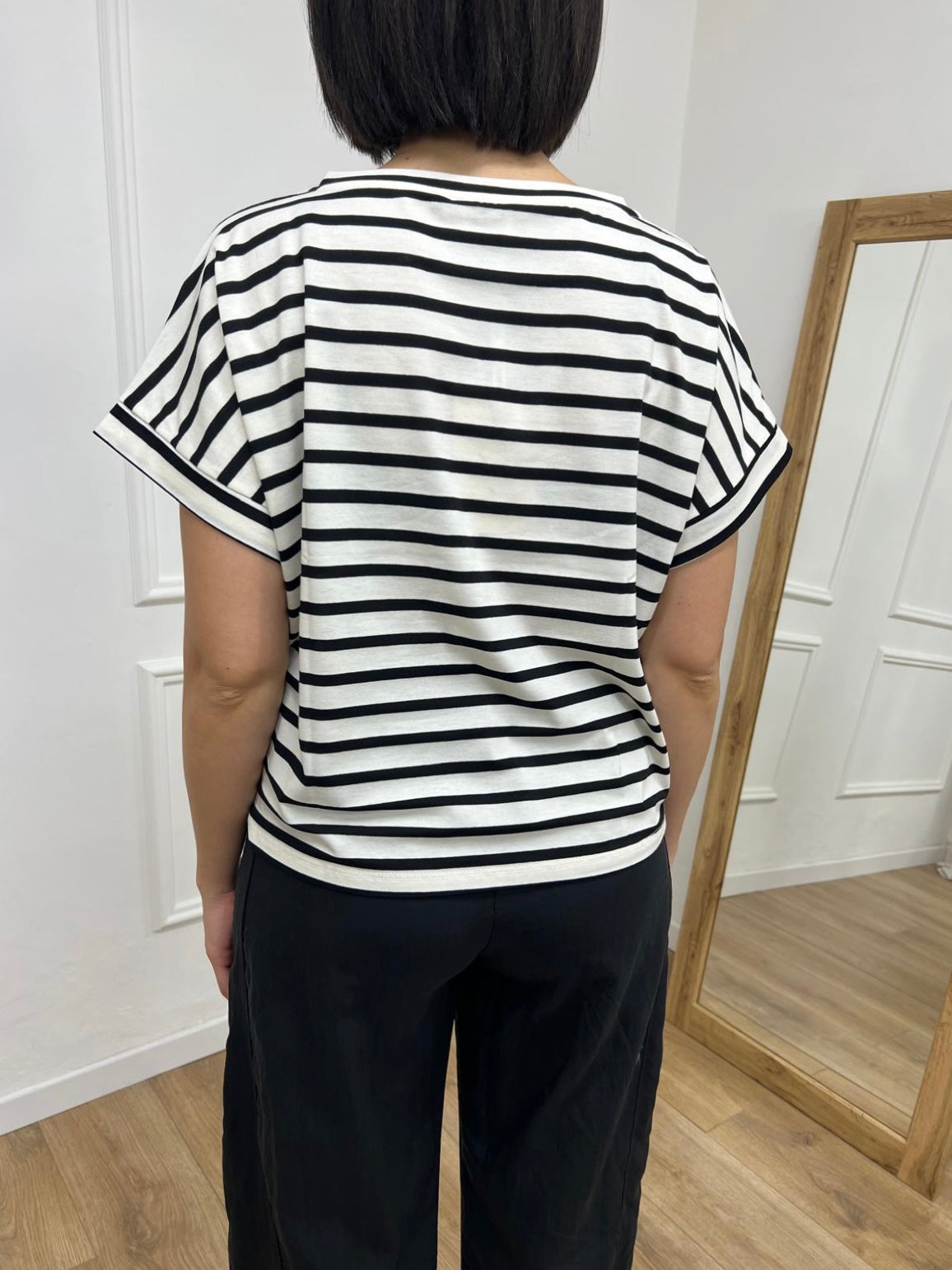 T-SHIRT M/C RIGHE TASCA MICRO PAILLETTES NERO SUSY MIX