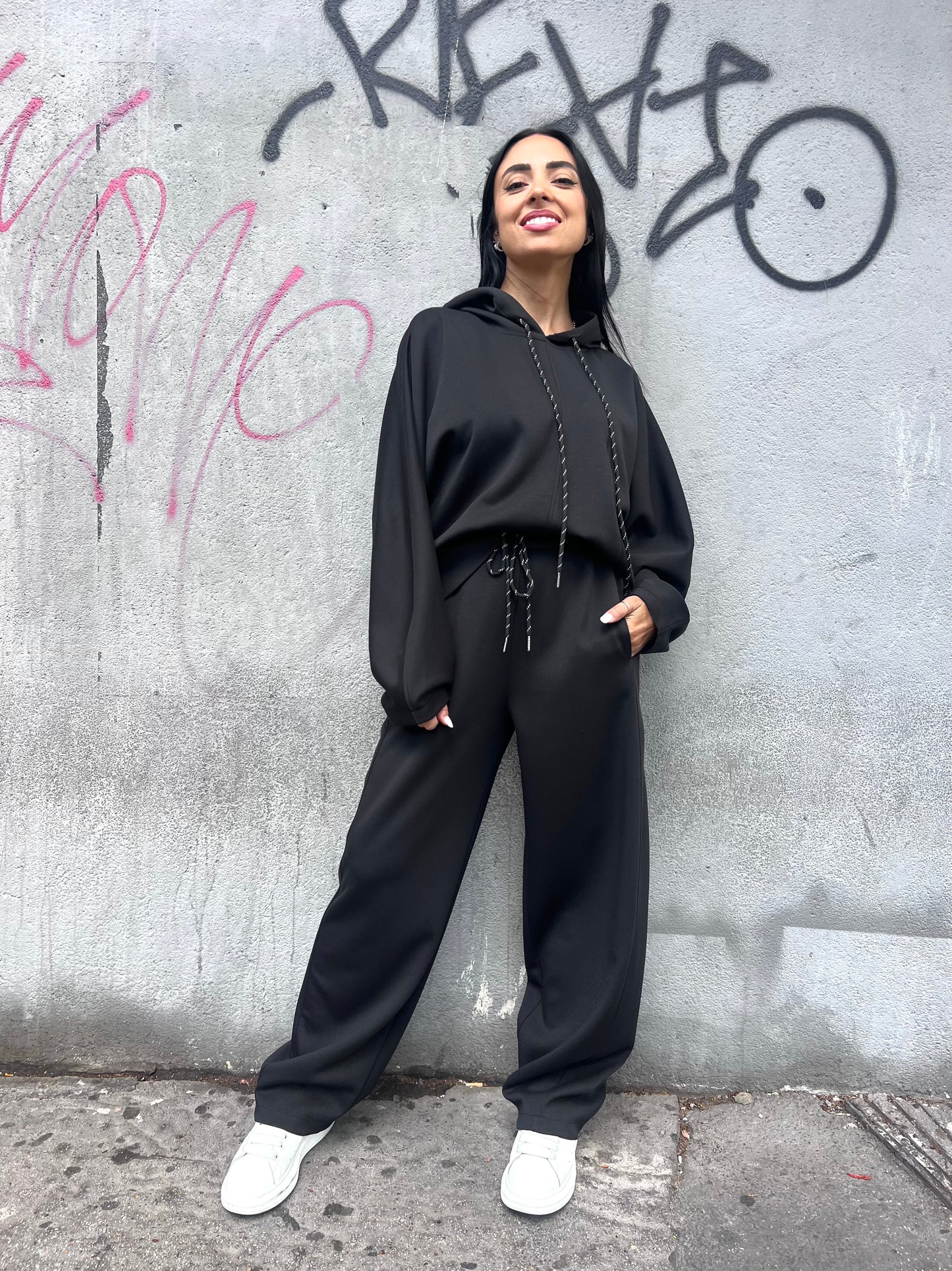 SUSY MIX COMPLETO FELPA & PANTALONE DONATELLA NERO