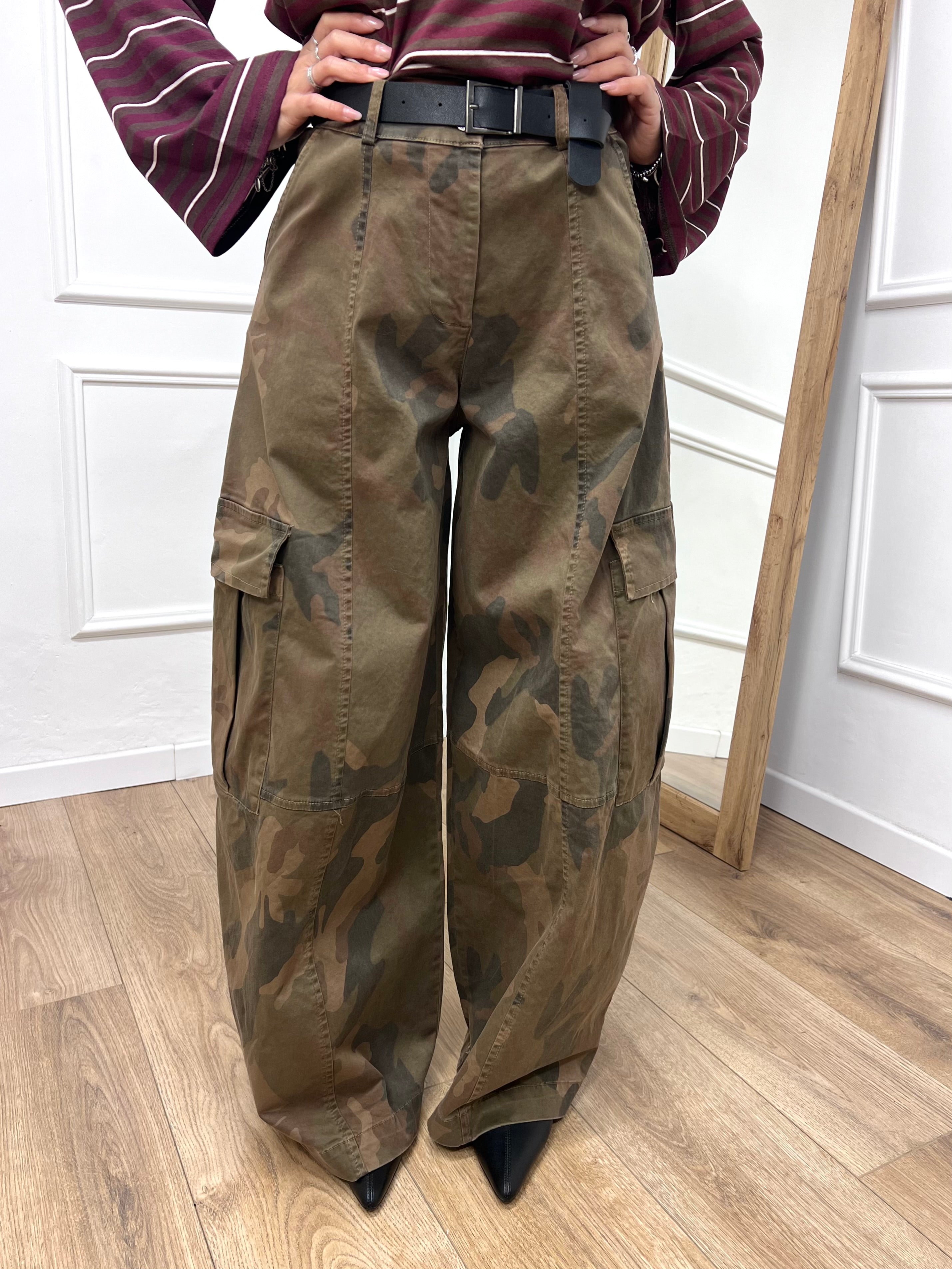 PANTALONE BARREL CARGO CAMOUFLAGE SUSY MIX